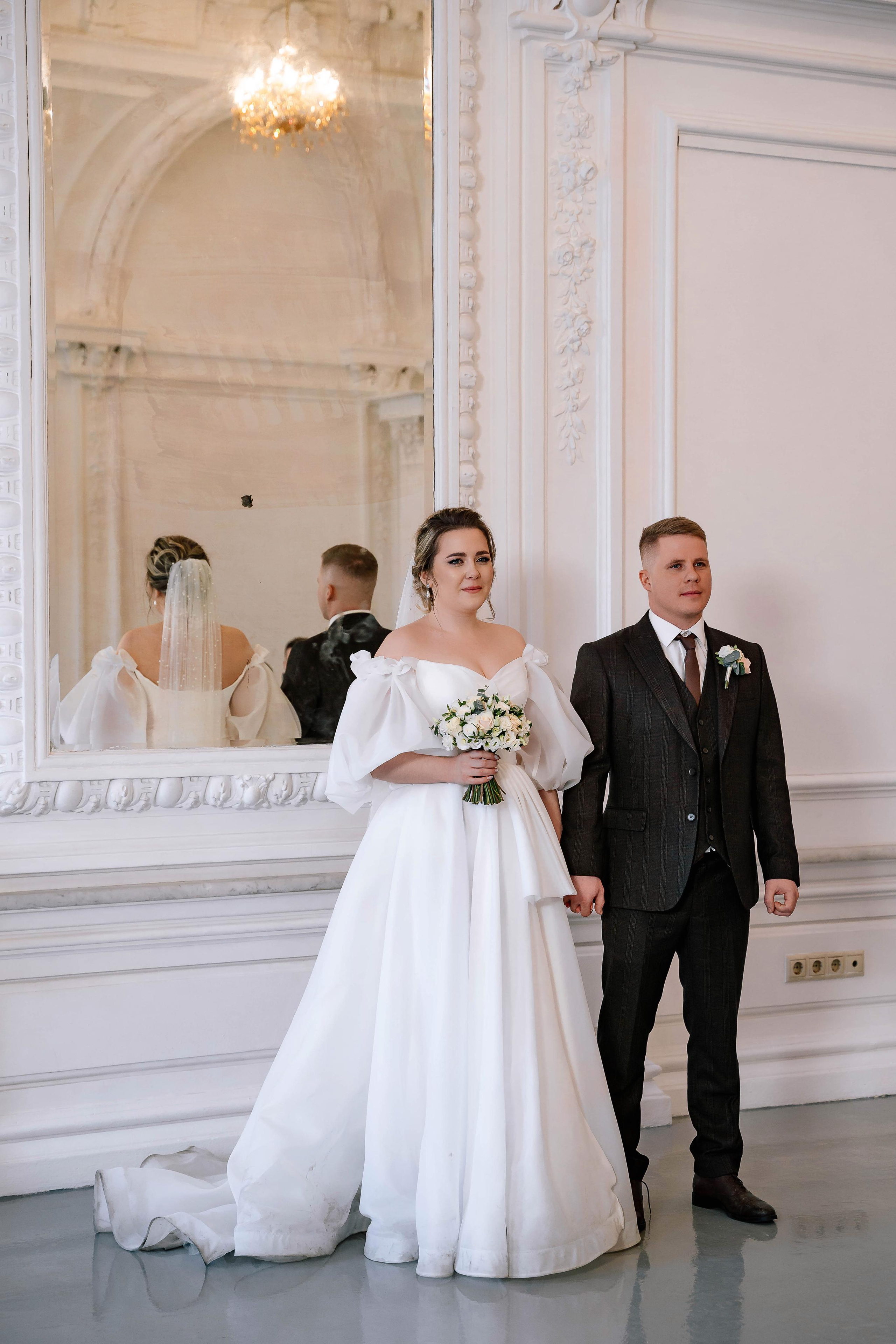 Свадебная фотосессия в Особняке спиридонова и в отеле Люмьер