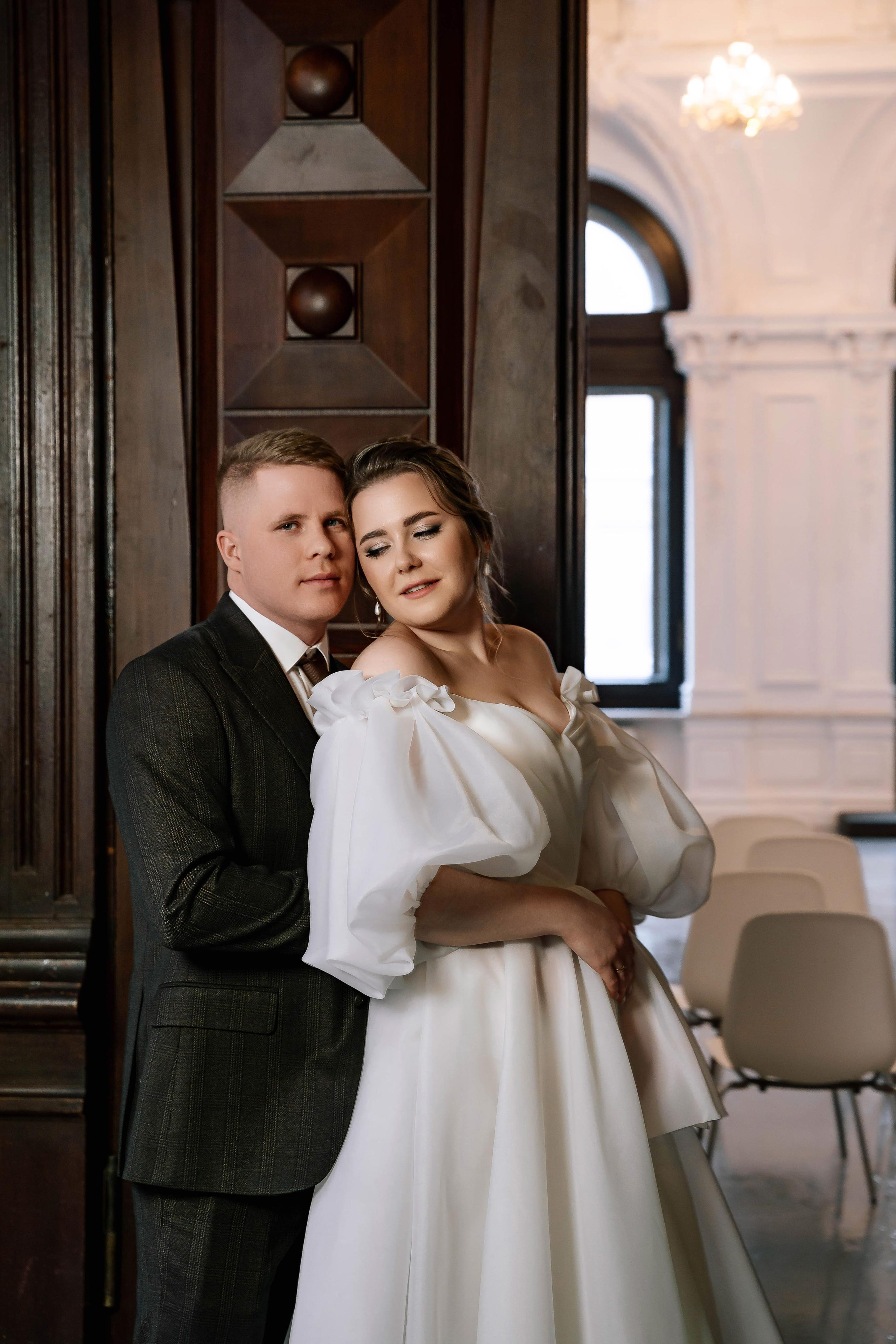 Свадебная фотосессия в Особняке спиридонова и в отеле Люмьер