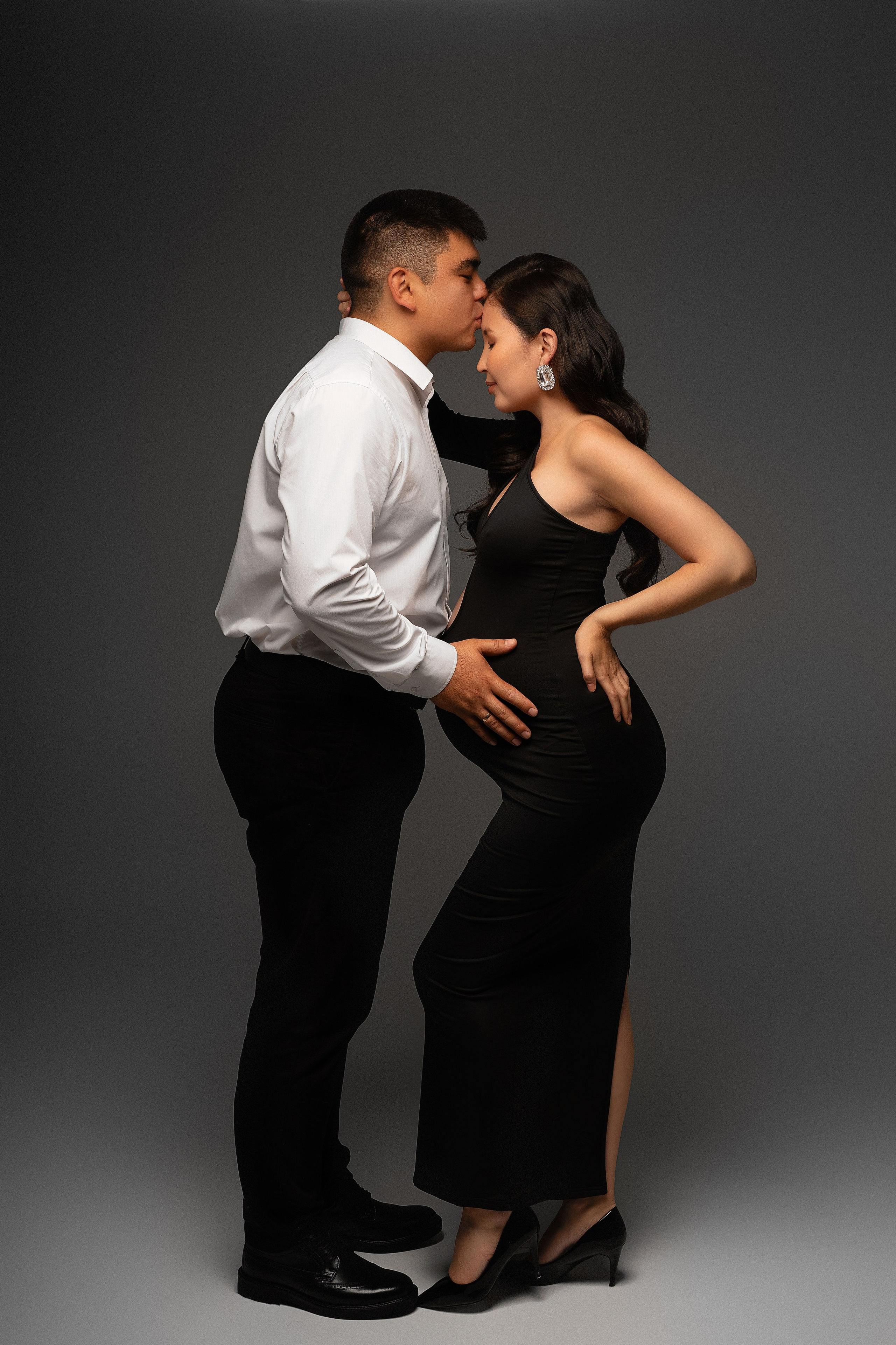 Беременность. Студийная съёмка. Фотограф беременности в Омске Татьяна Медведева