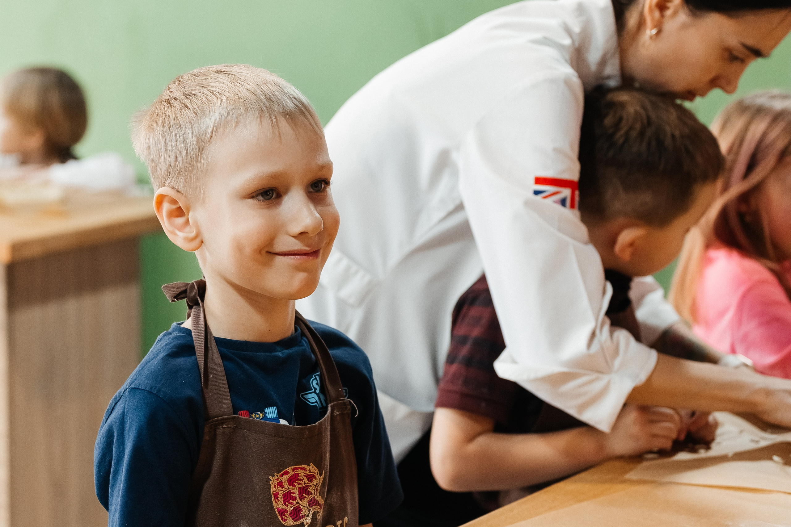 Детский мастер-класс в «АРТиШОК». Фотограф Кемерово | Сергей
