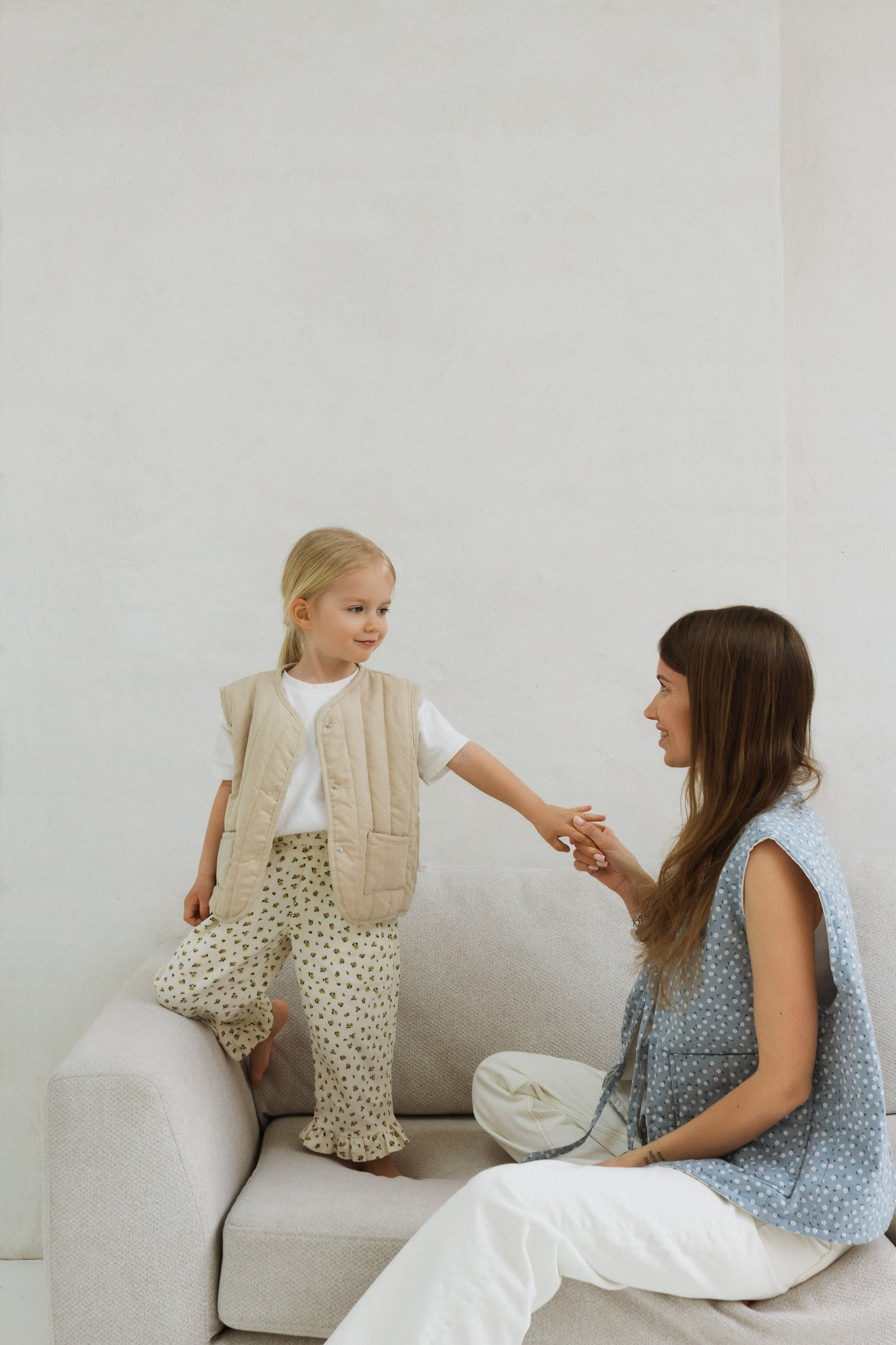 Irina & Emmy (@irashum_). Женский и семейный фотограф в Москве