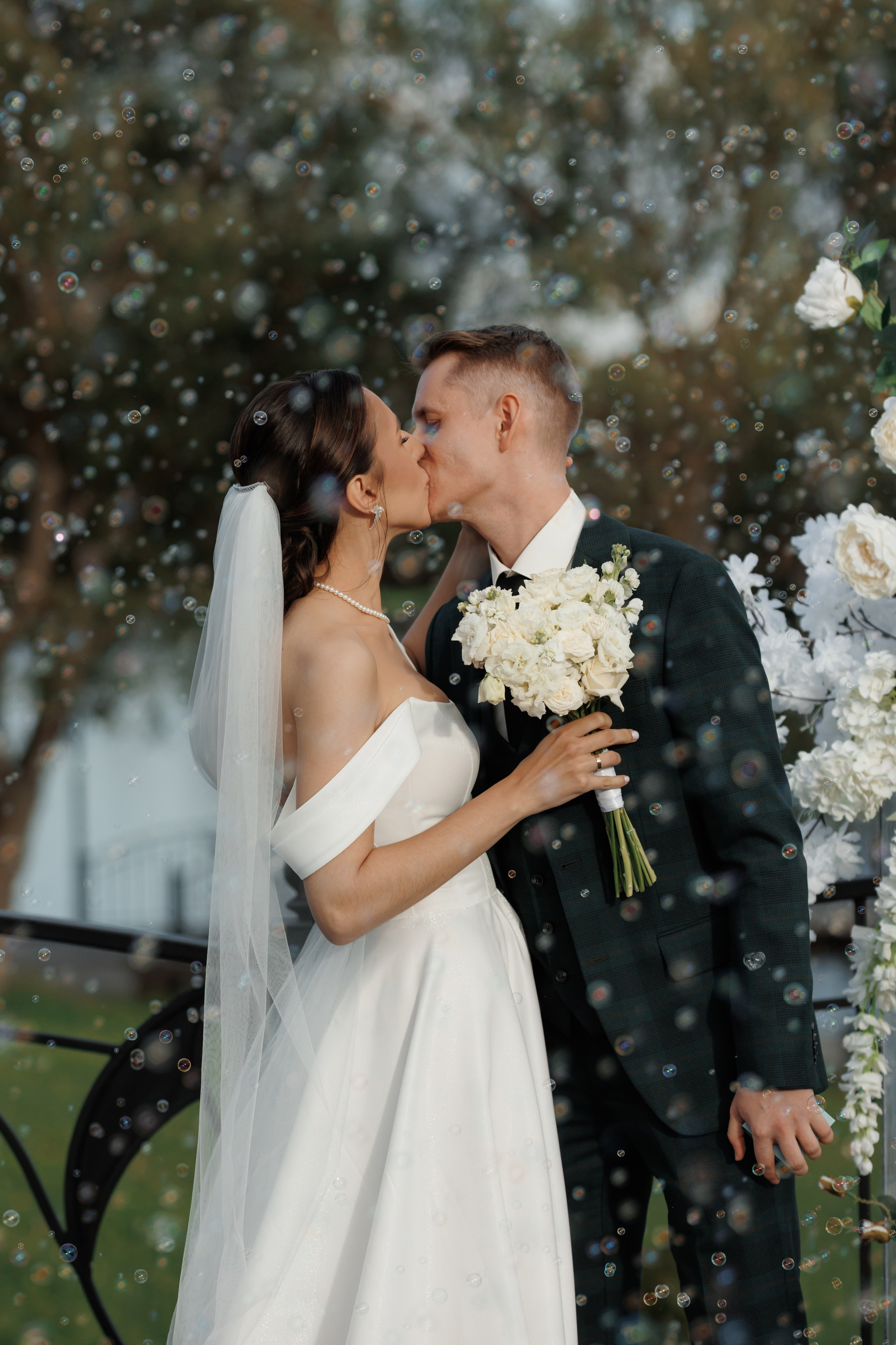 Регистрация в отеле Fish Point, ЗАГС Бутово, прогулка в Остафьево. Свадебный и репортажный фотограф (Москва, Королев и другие)