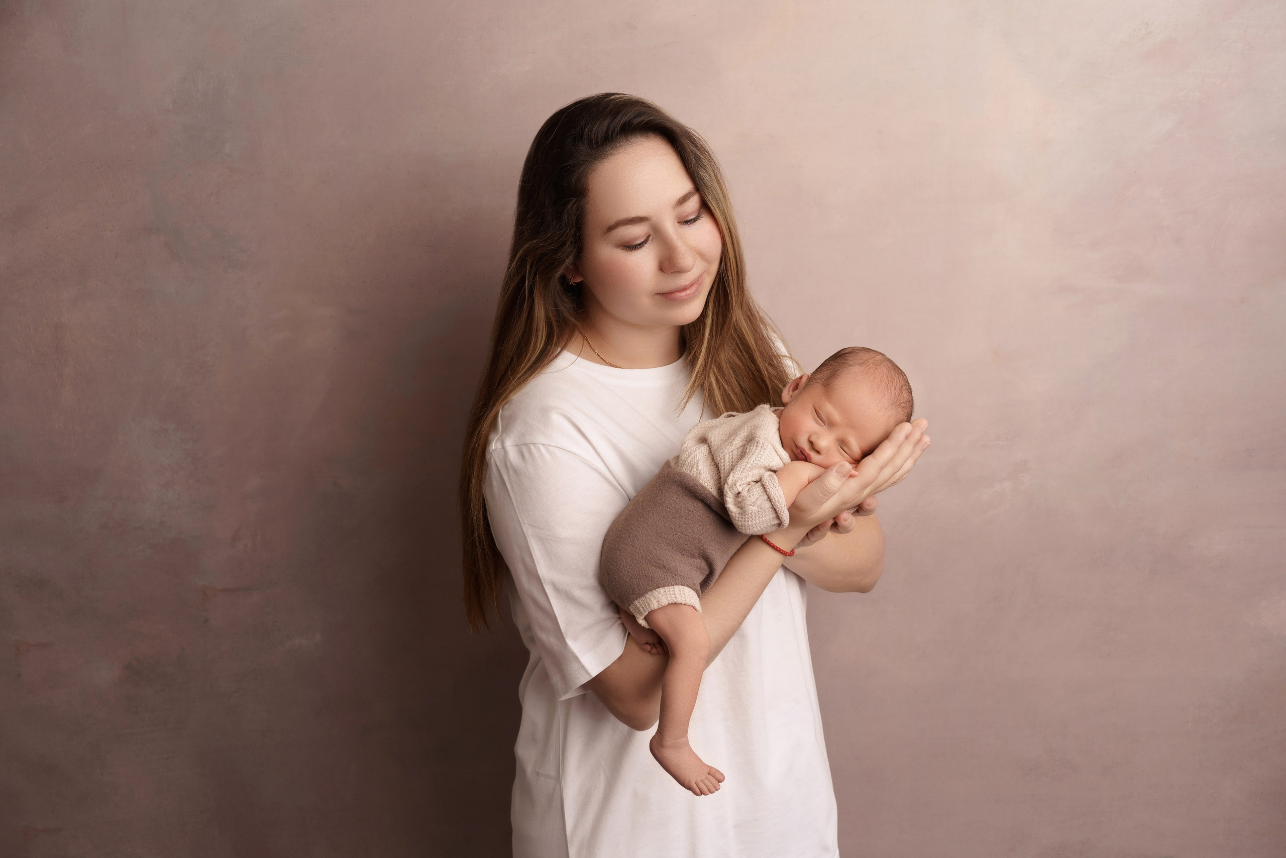 Семейные фотосессии с новорожденными | Трогательные кадры малышей и их близких в Москве и МО. Фотосессия новорожденных в Москве и Московской области | Профессиональный фотограф newborn — Татьяна Иванова