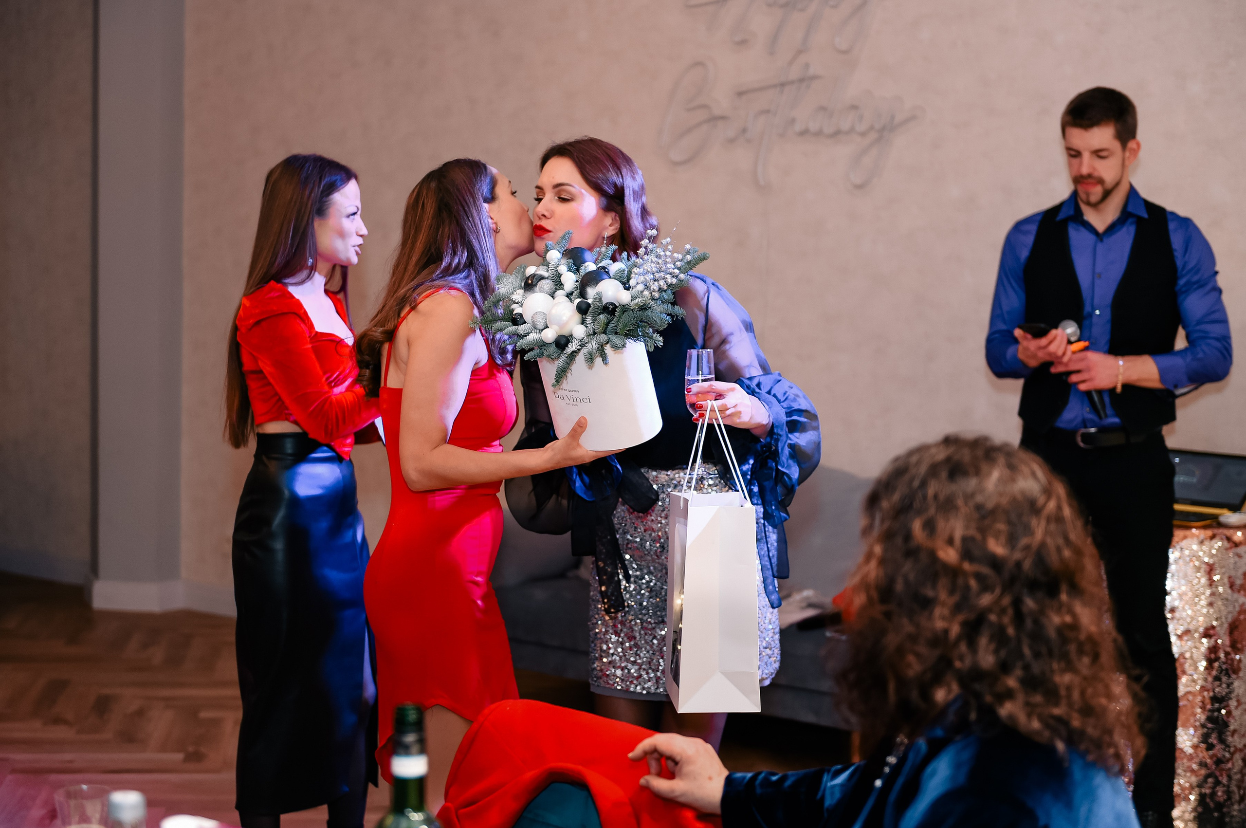 Репортажный фотограф на Новогодний корпоратив. Фотосессии в Москве, женский и семейный фотограф Юлия Михайленко
