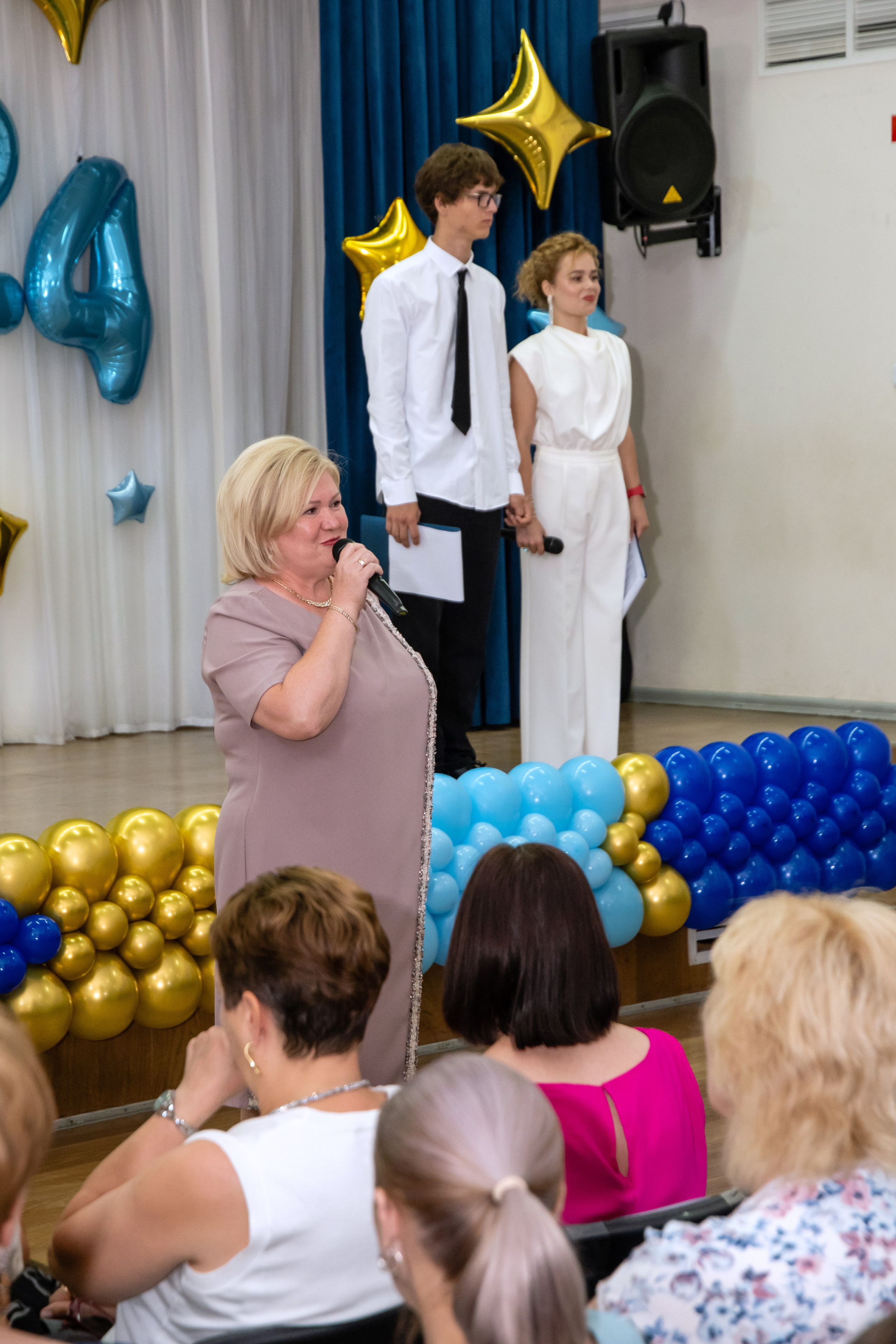 Школа № 98 9 класс вручение аттестатов. Вячеслав Скрипник Фотограф Краснодар