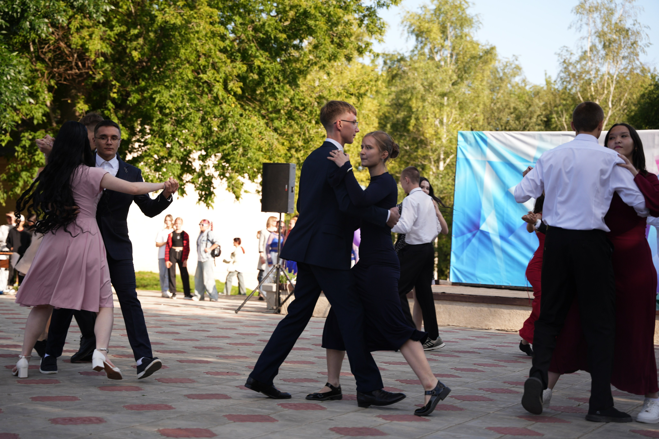 Выпускной в парке. Ольга Плаксина фотограф в Саратове