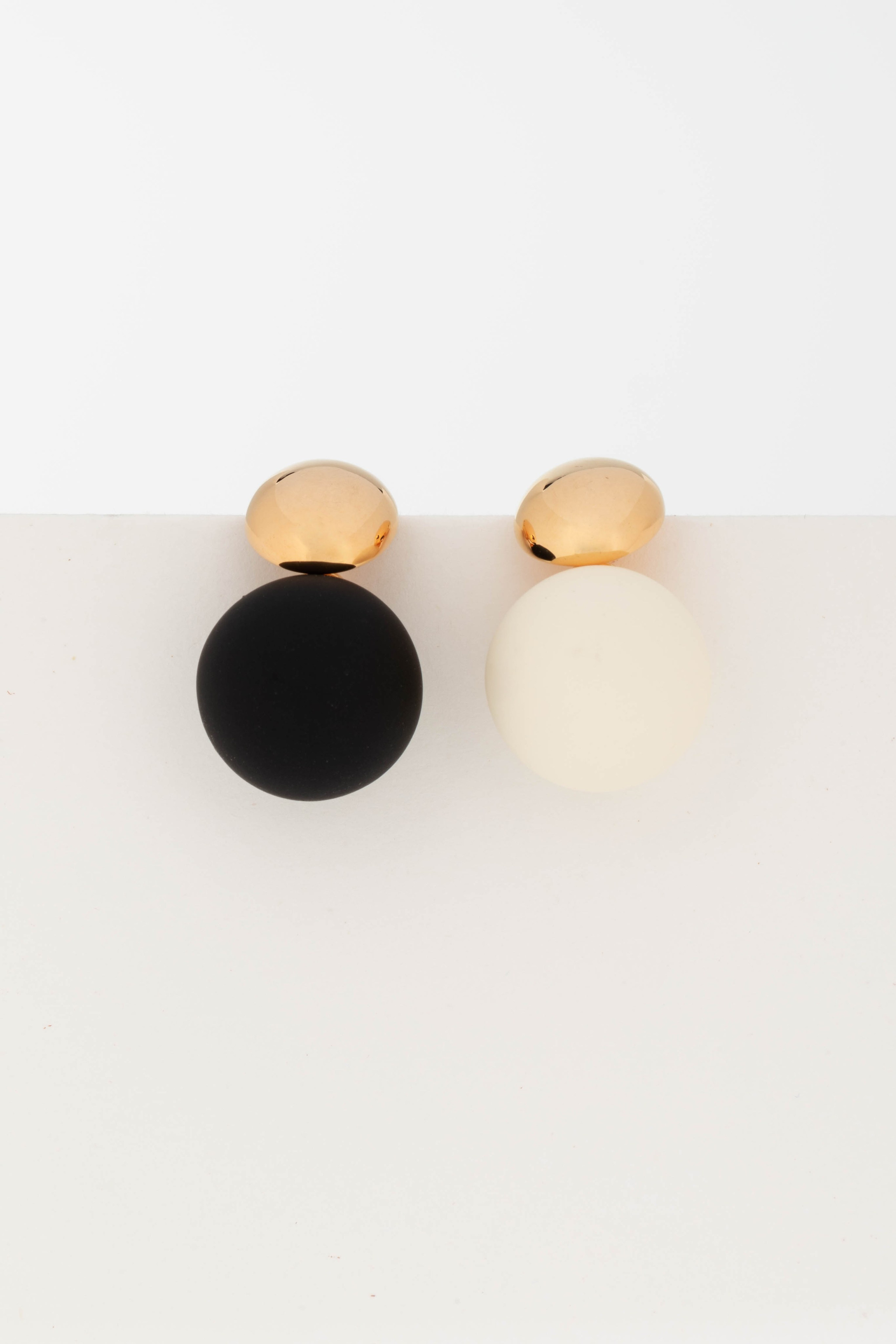 Ювелирные украшения. Предметный фотограф в Крыму Ольга Шестакова