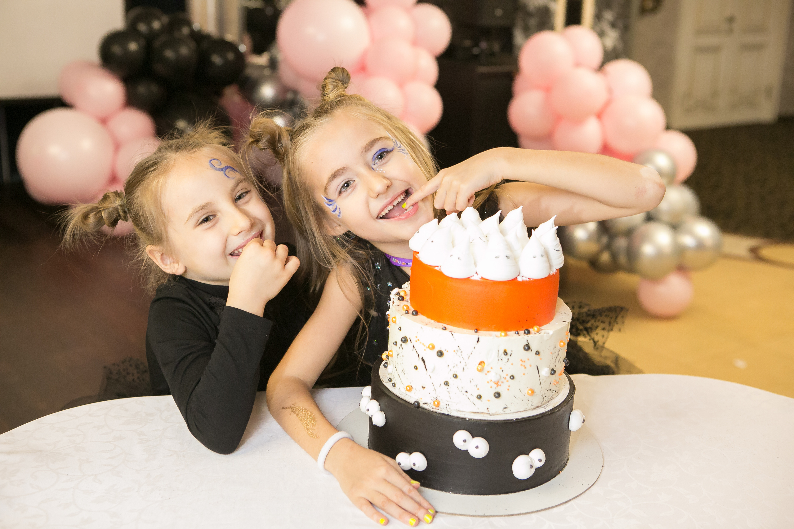 Вечеринка в стиле halloween. Фотограф в Оренбурге. Профессиональный фотограф