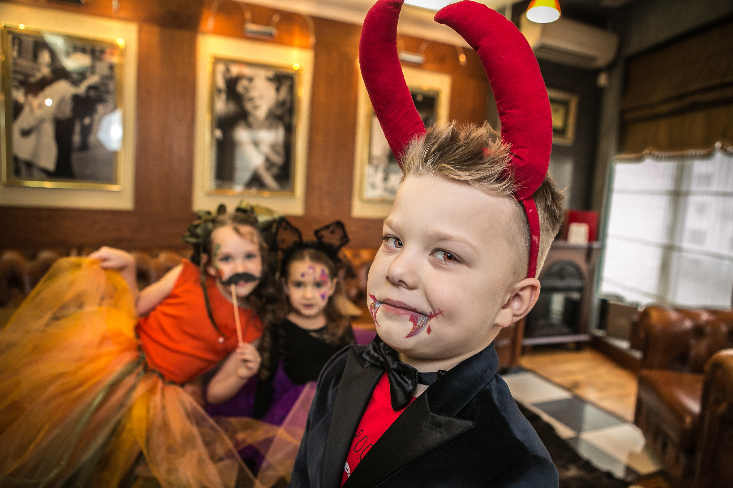 Вечеринка в стиле halloween. Фотограф в Оренбурге. Профессиональный фотограф