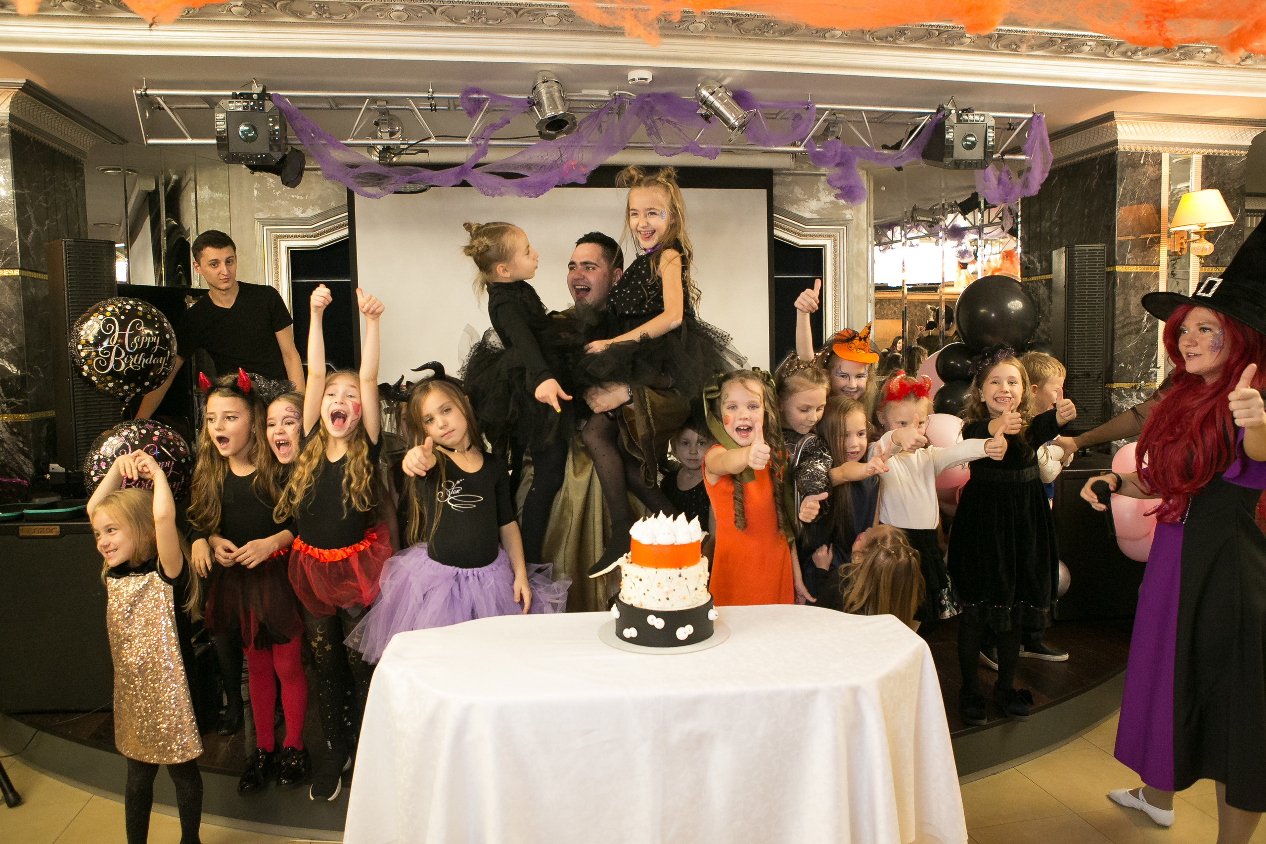 Вечеринка в стиле halloween. Фотограф в Оренбурге. Профессиональный фотограф