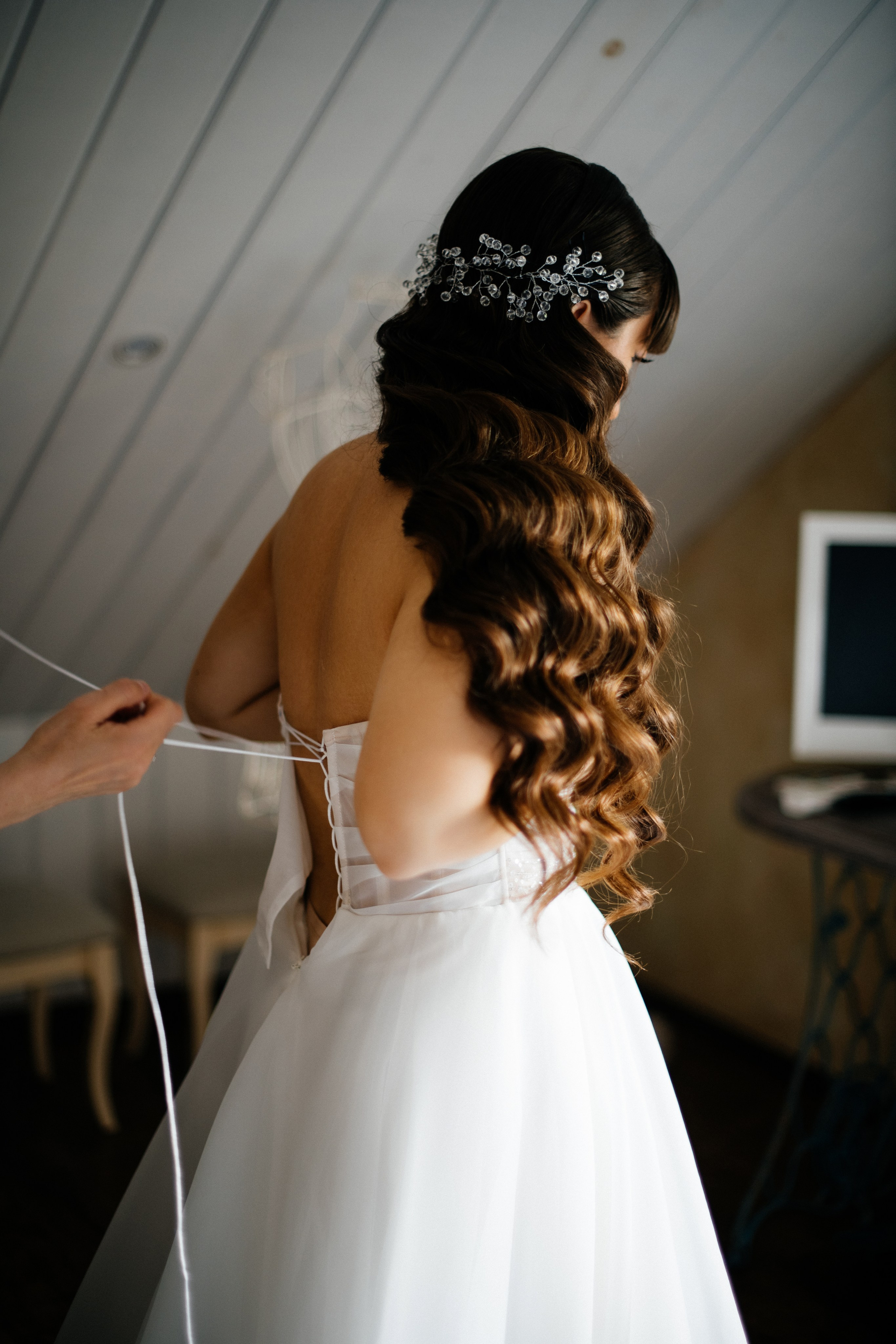 alt="Свадебная фотосессия в Барнауле. Свадебный фотограф Анна Глухова"