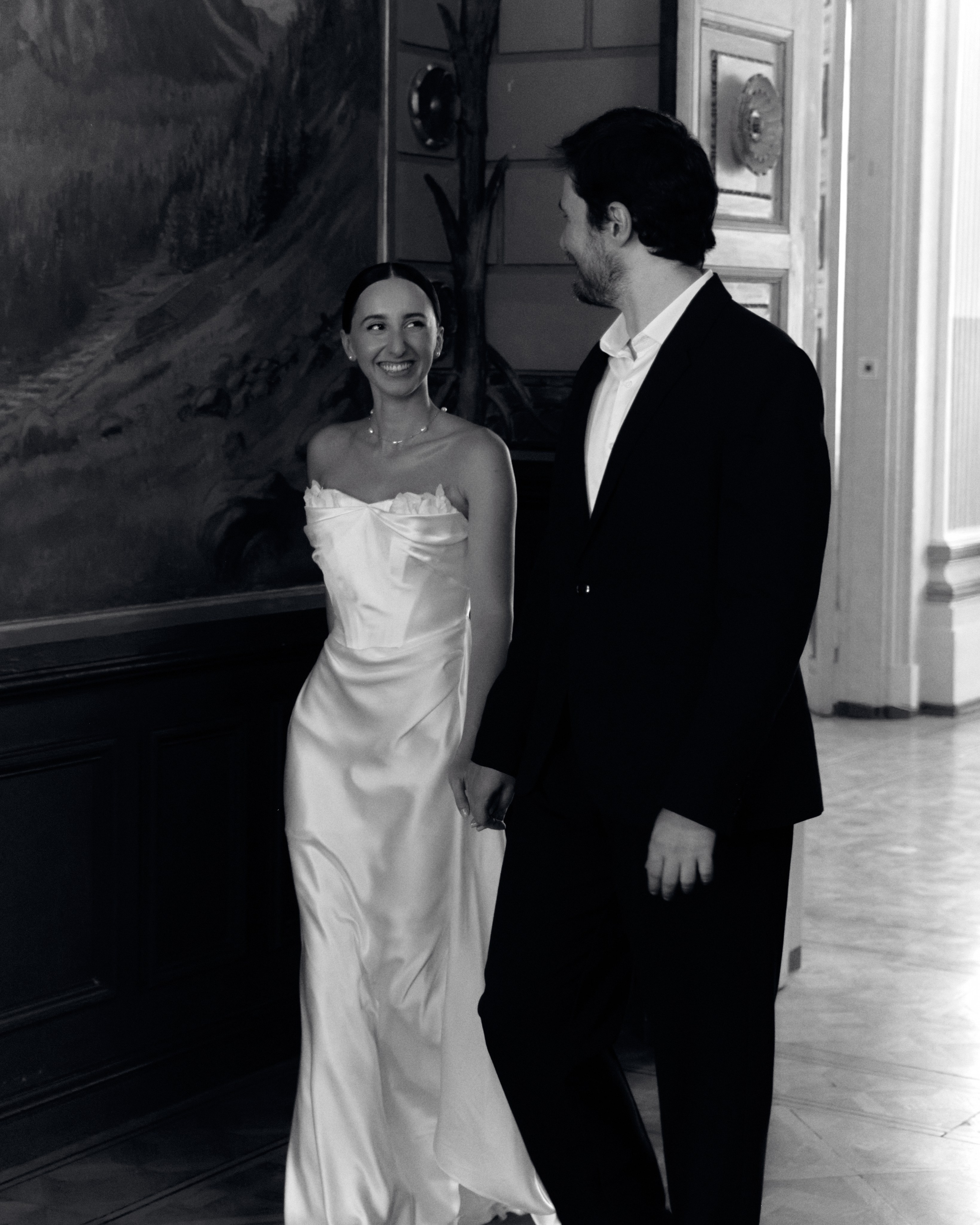 Мега и Зарема. Фотограф ALINA DZHIDZALOVA