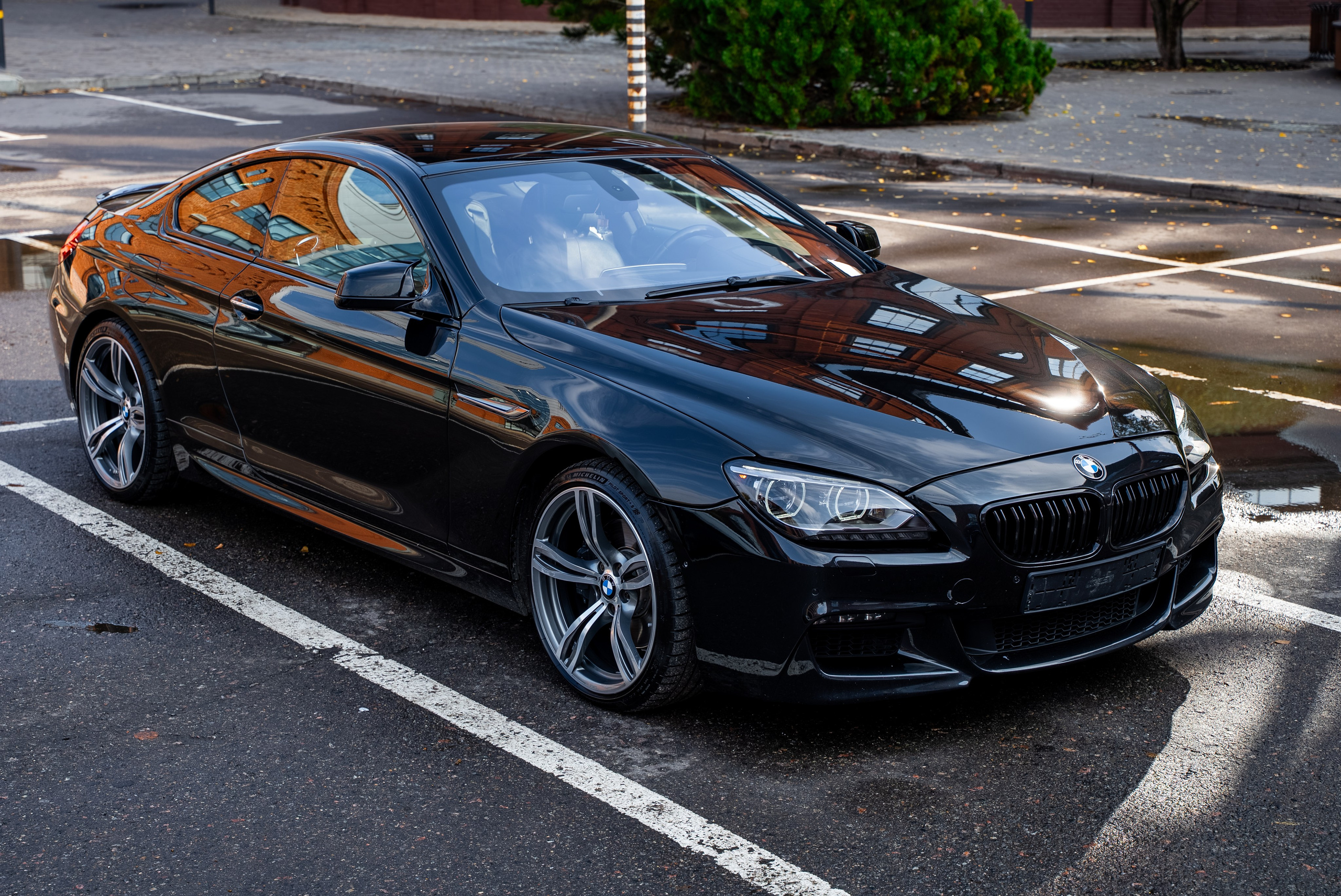 Авто на продажу BMW 6M series coupe. KUSTOV PRODUCTION — профессиональная фотосъёмка в Москве