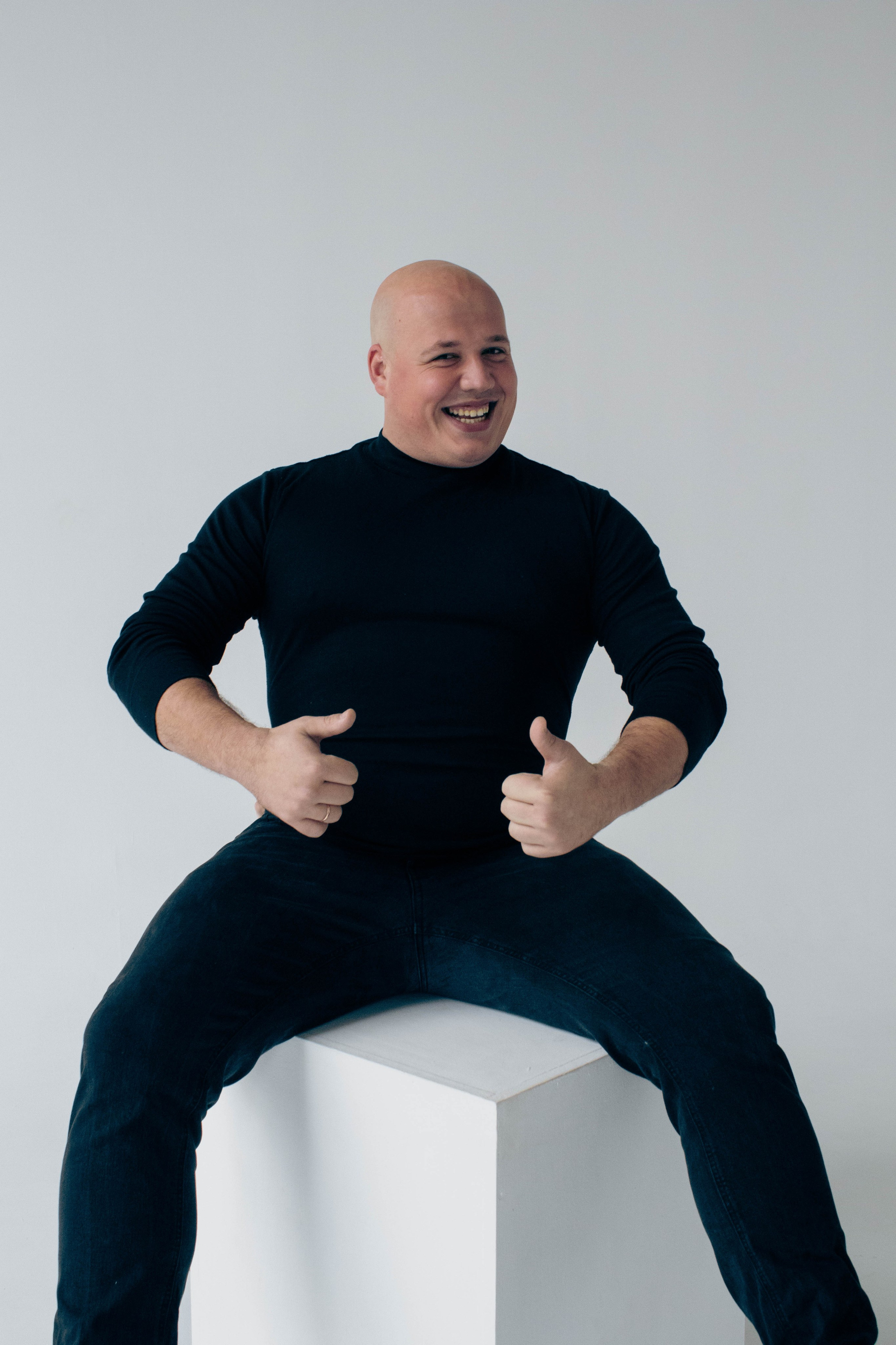 СТУДИЯ. Уличный фотограф Города N