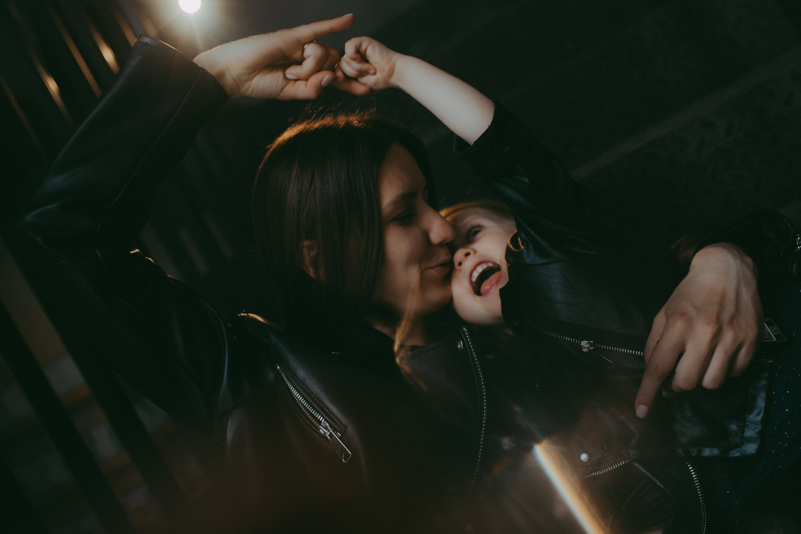 Кофейные истории. Даша и Алиса. Семейный и детский фотограф в Новосибирске и Краснообске — Анна Ким