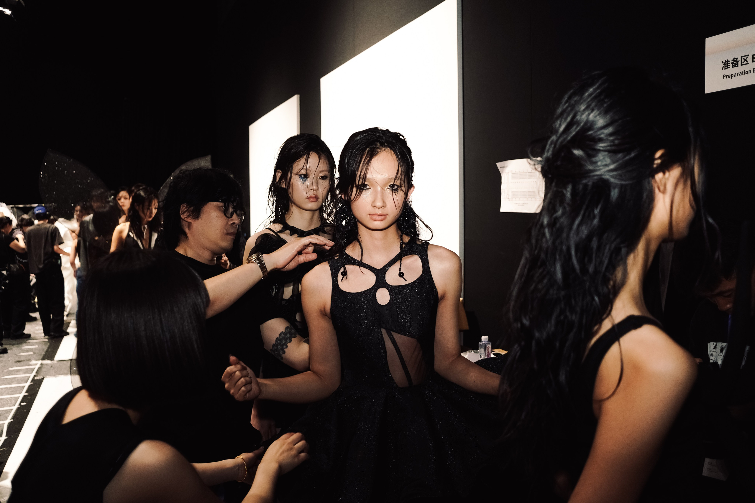 Бэкстейдж Croyez на Shanghai Fashion Week | Закулисье недели моды в Шанхае