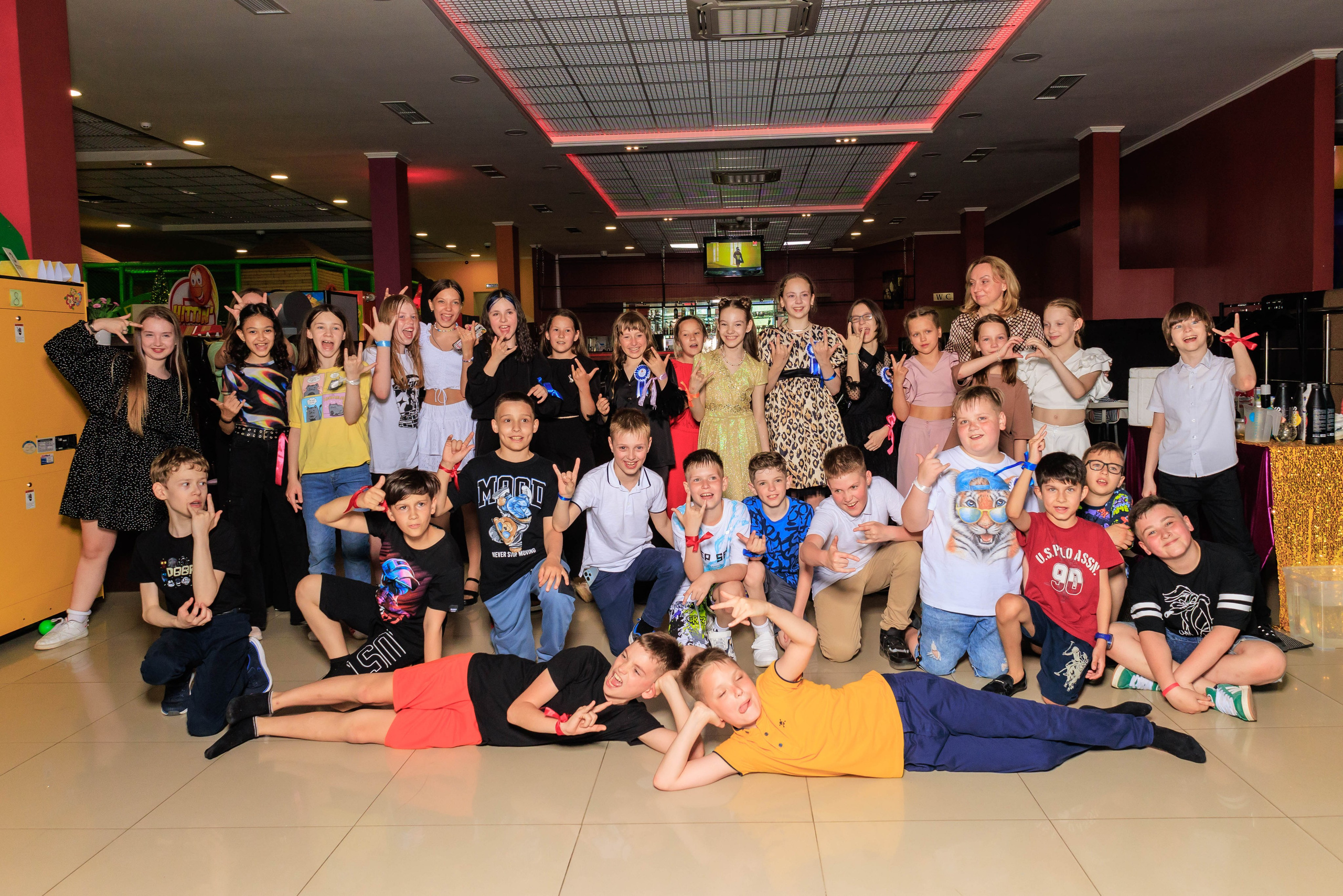 Выпускной 4 класс. Фотограф в Москве Дмитрий Емельянов