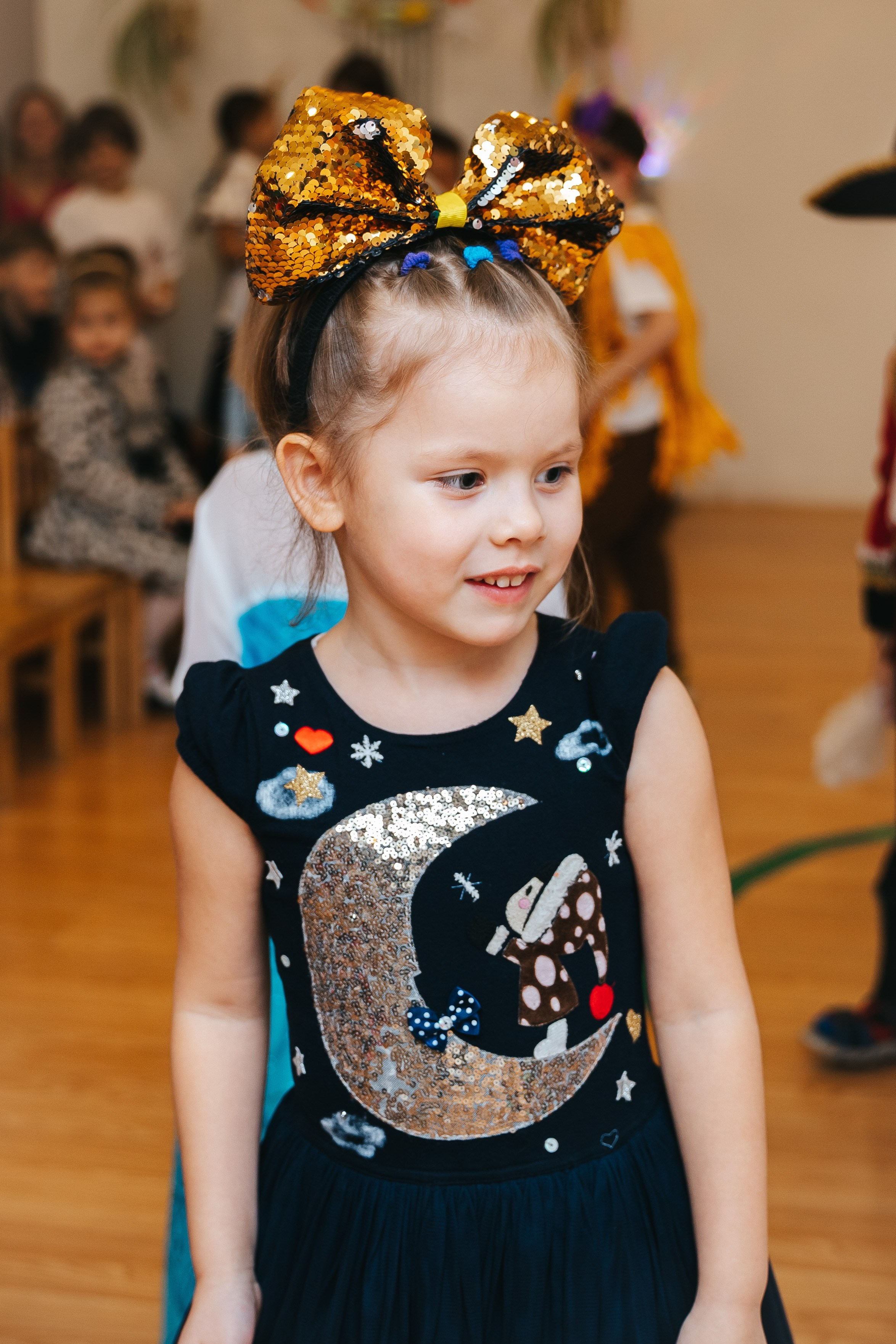 Новогодний утренник в Монтессори-садике. Семейный lifestyle фотограф в Санкт-Петербурге Людмила Пахомова