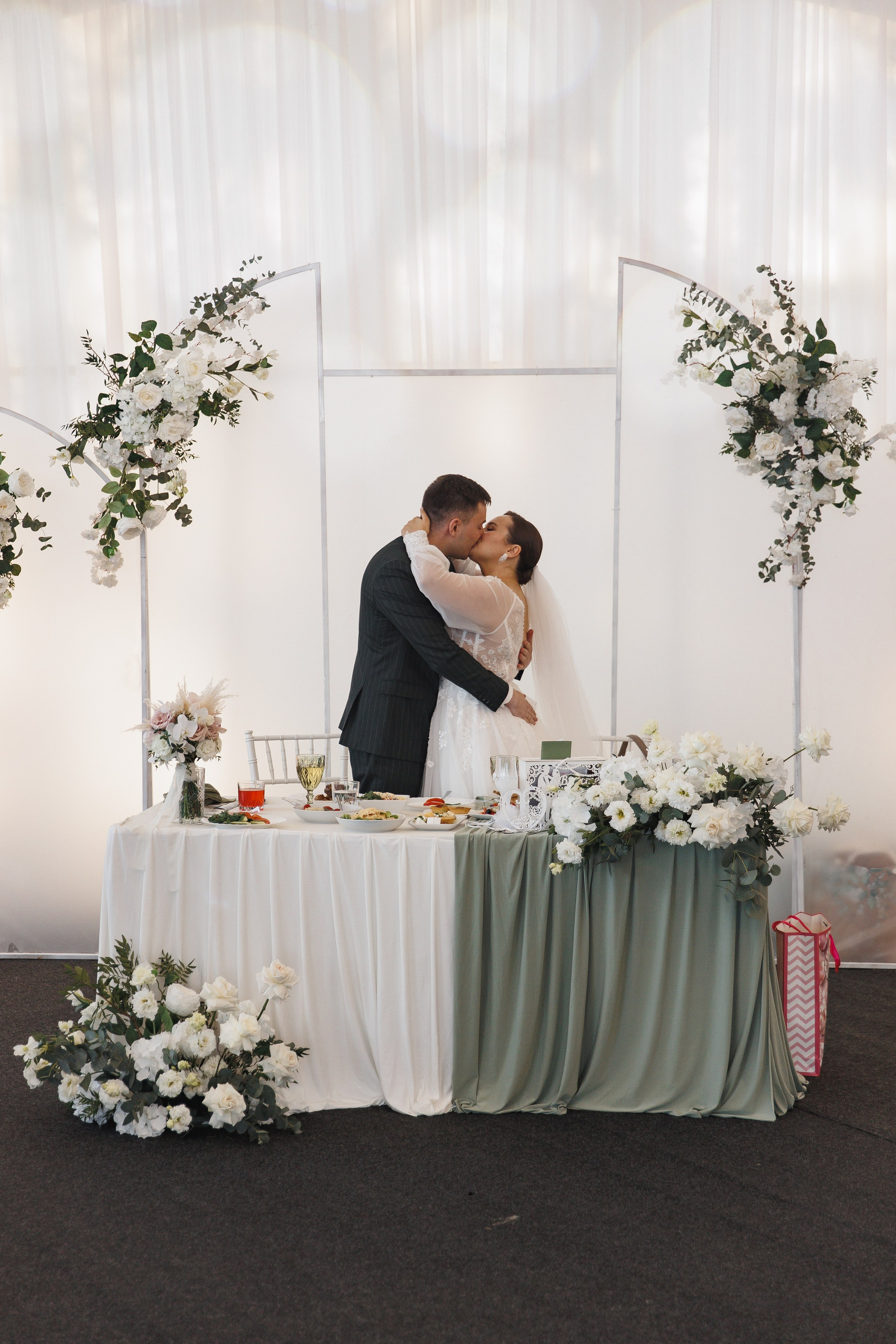 Даша и Андрей. Wedding photographer in St. Petersburg, Europe and Israel Anna Agafon