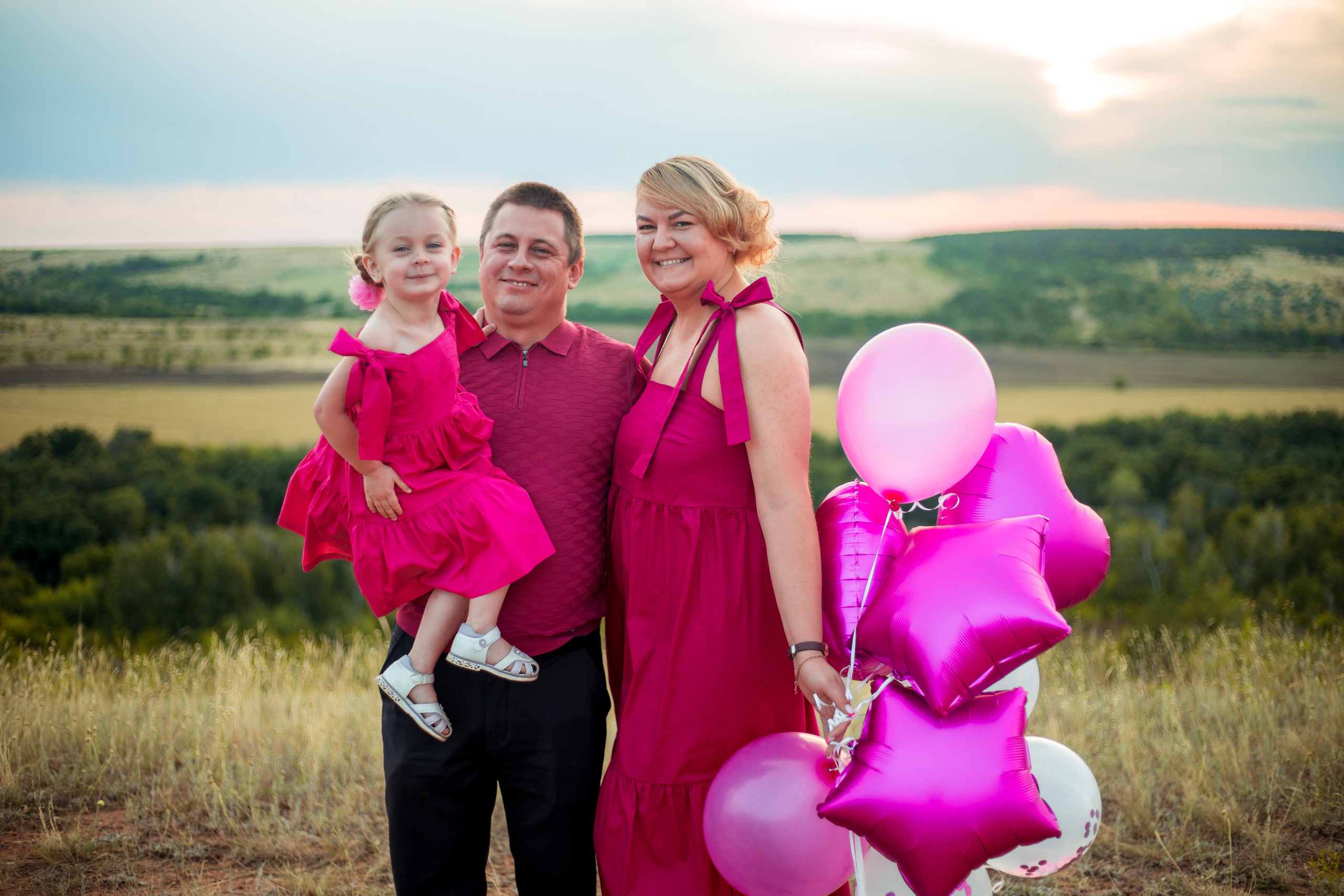 Сергей + Антонина + Алиса. Свадебный и семейный фотограф в Михайловке Полина Крипс