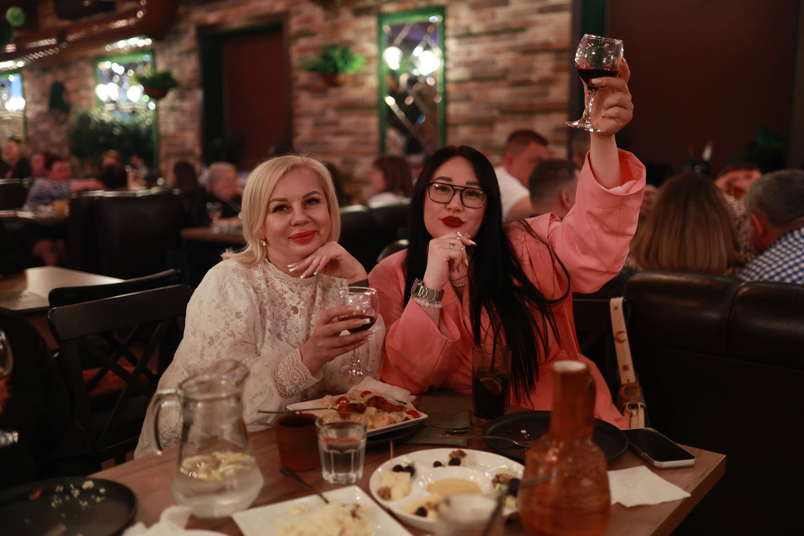 8 марта «Инжир». Andrey Pospelove. Фотограф в Саратове