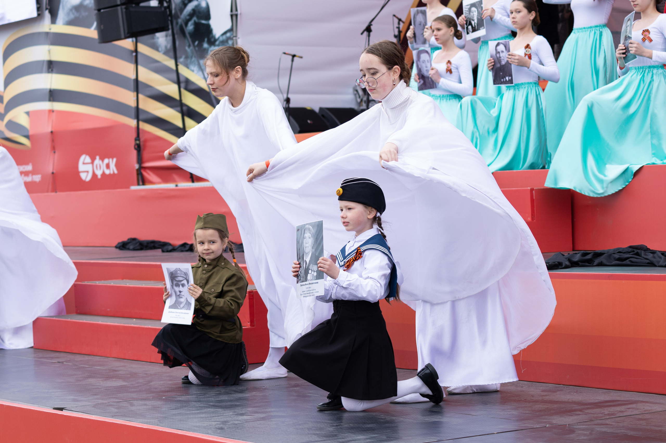 9 мая, выступления 2025 г. Олег Катакинов| Репортажный фотограф в городе у моря (Владивосток)