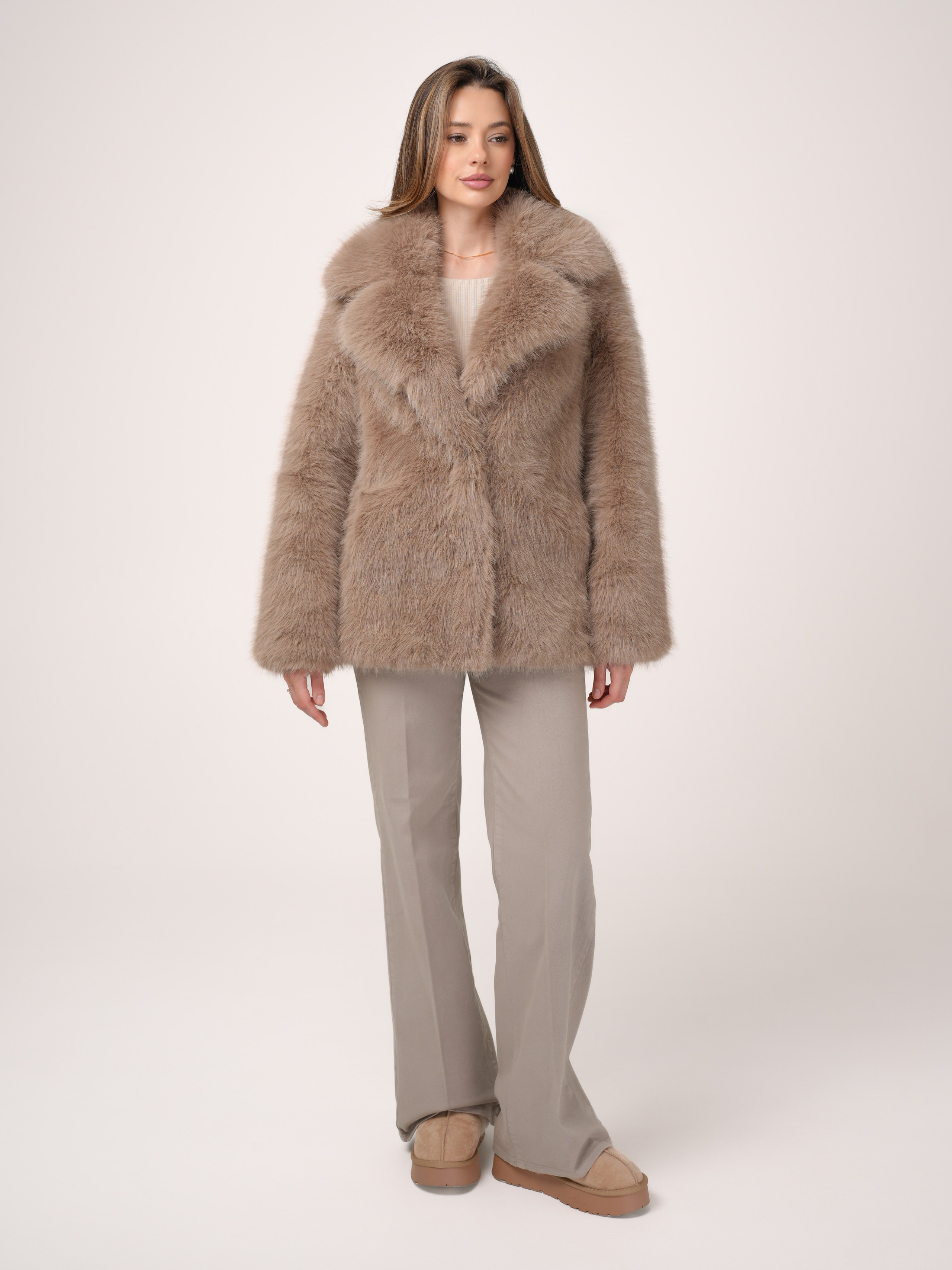 Новогодняя фотосессия бренда шуб. Портретный фотограф Москва Белогорцев Сергей