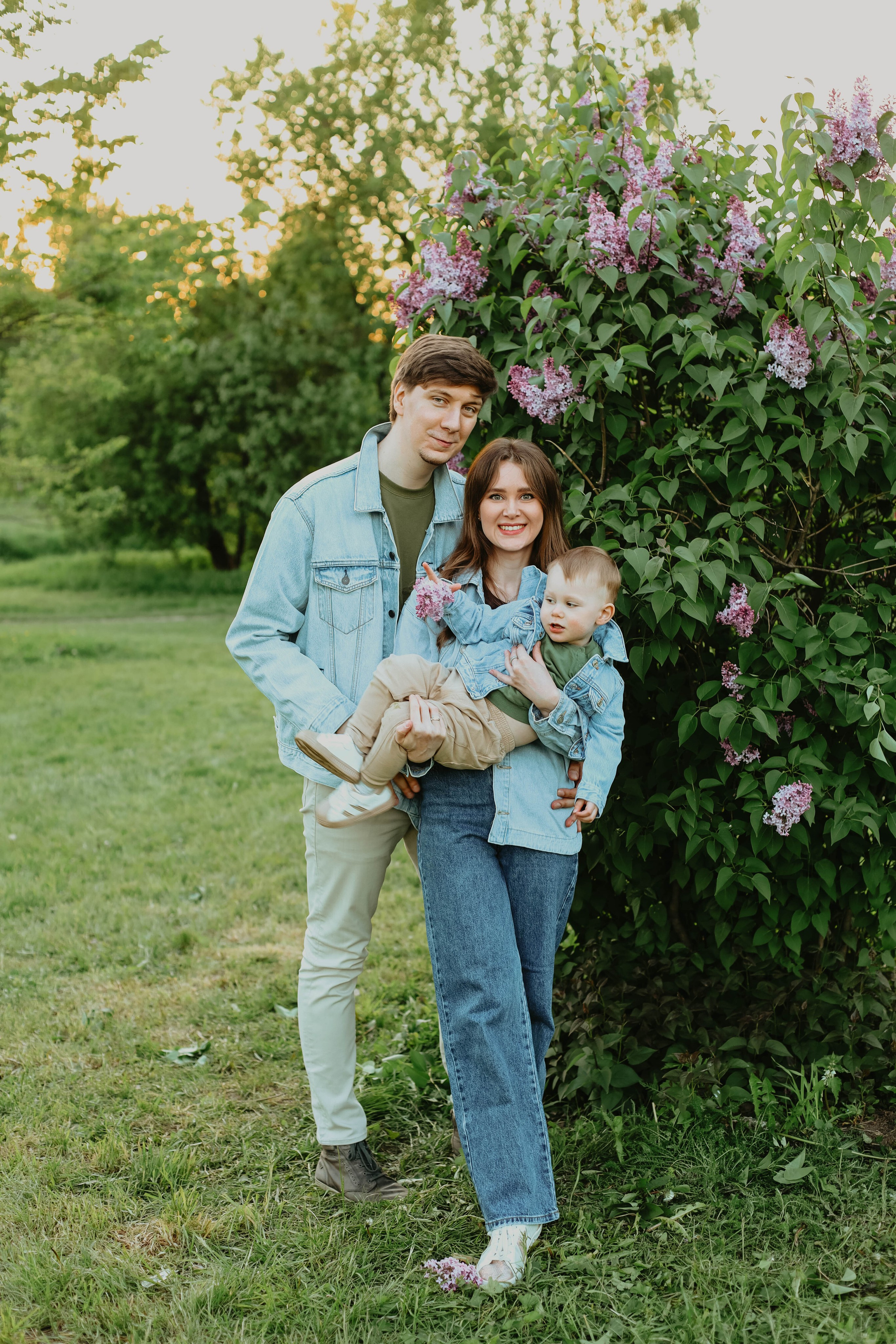 Семейная фотосессия с детьми в парке Коломенское. Свадебный и семейный фотограф в Москве