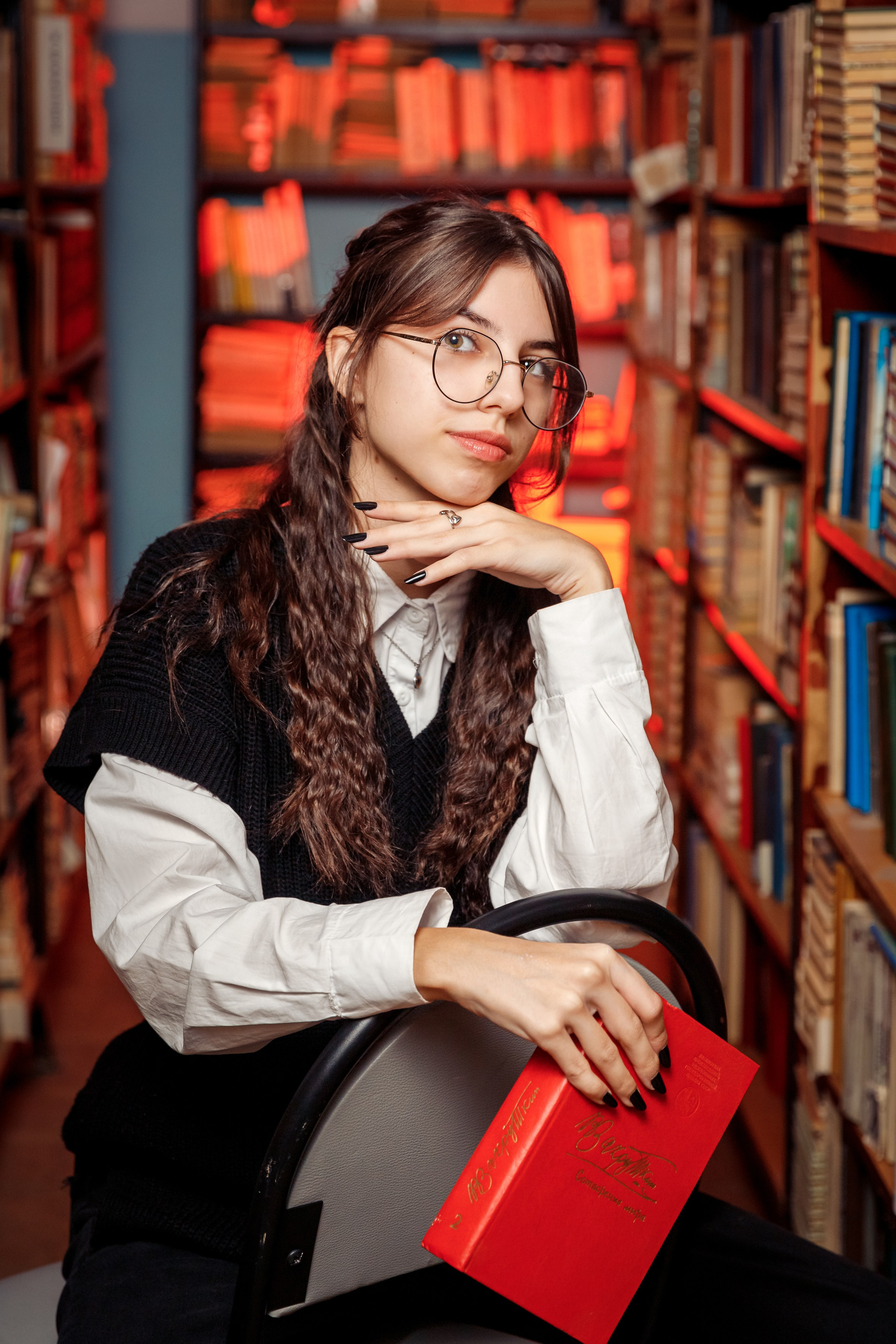 ПОРТРЕТЫ. Марина Ушакова. Фотограф. Выпускные альбомы. г. Краснодар