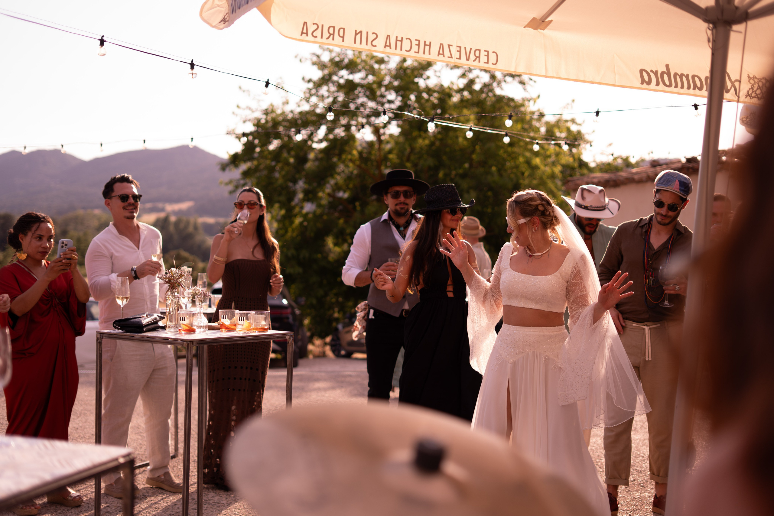 Stasy and Roberto. Wedding Photographer in Barcelona and Medellin