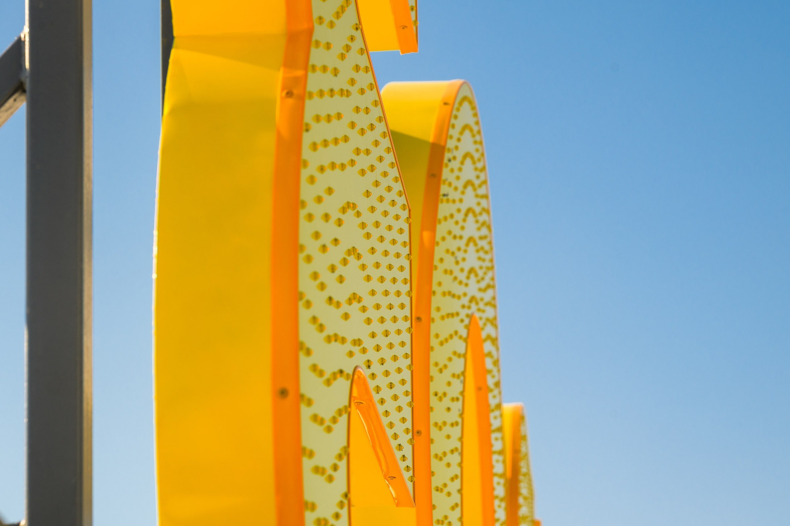 Наружная реклама. NOVA / РЕКЛАМА