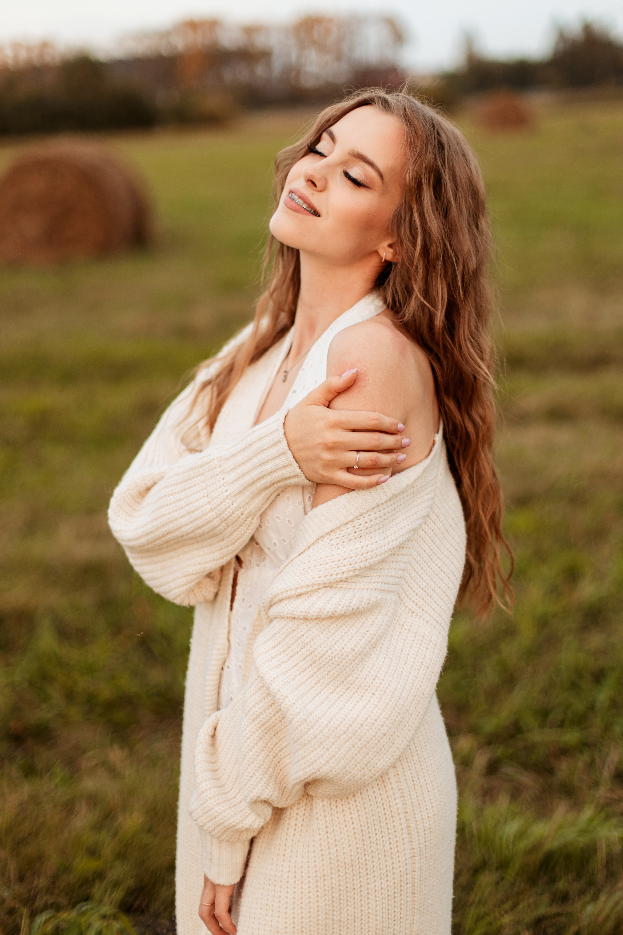 Закат, поле. Свадебный и семейный фотограф Екатеринбург Настя Саедгалина