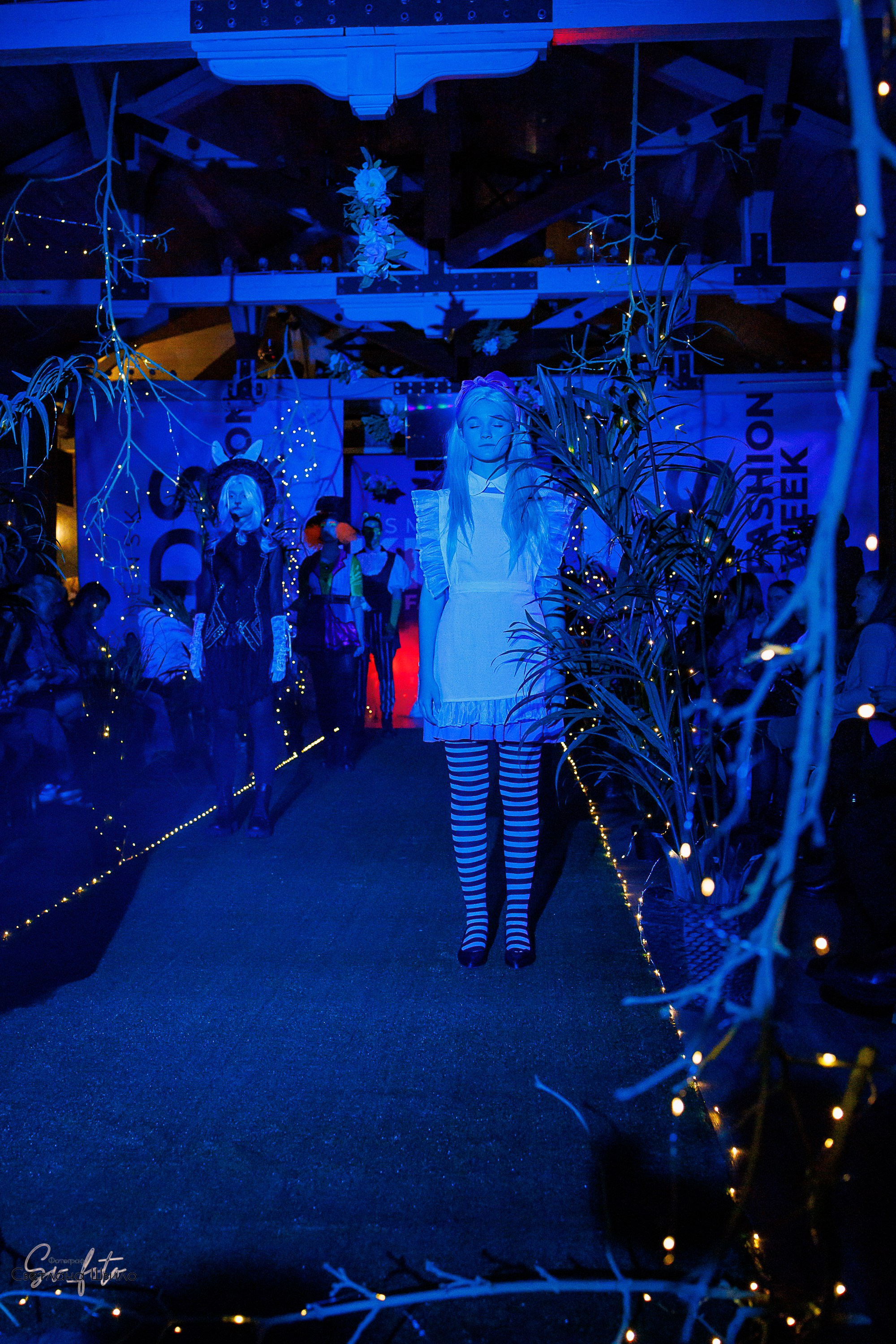 Smolensk Fashion Week_показы_ДЕНЬ 3_ФИНАЛ_Алиса в стране чудес. Главная