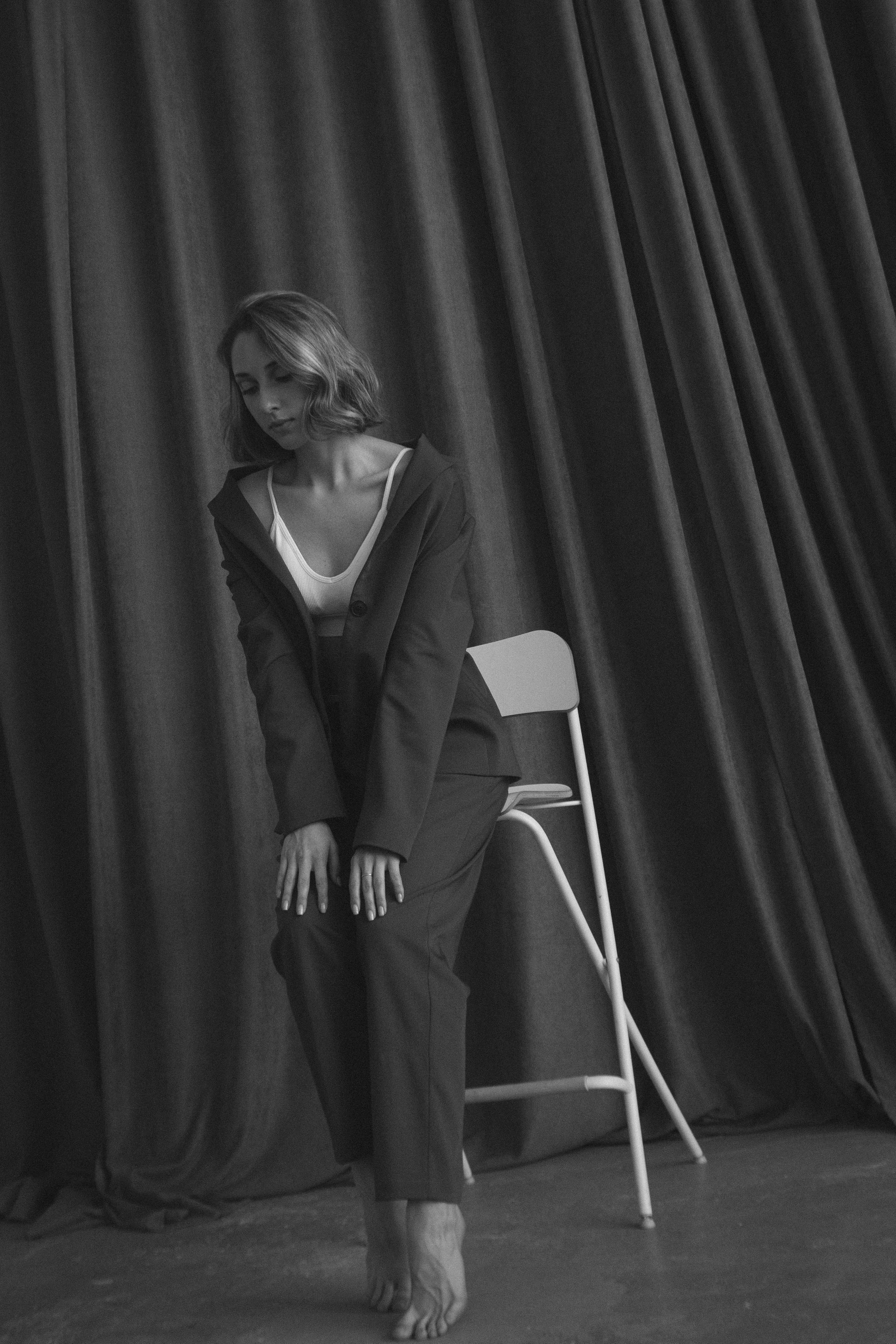 фотография студия съемка портрет девушка фотограф чб фото