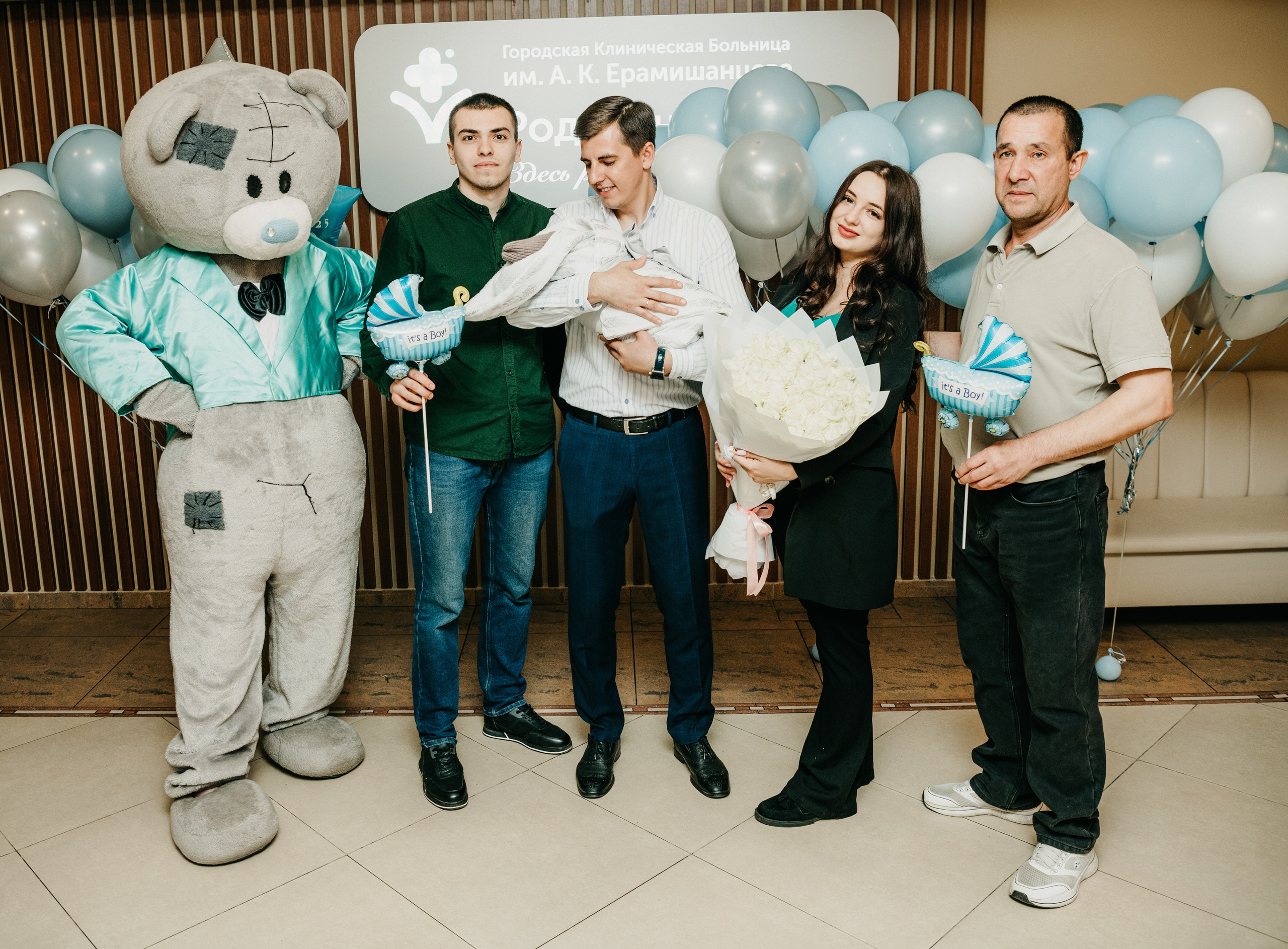 Выписка Амира. ГКБ Ерамишанцева. Фотограф на выписку из роддома в Москве и МО