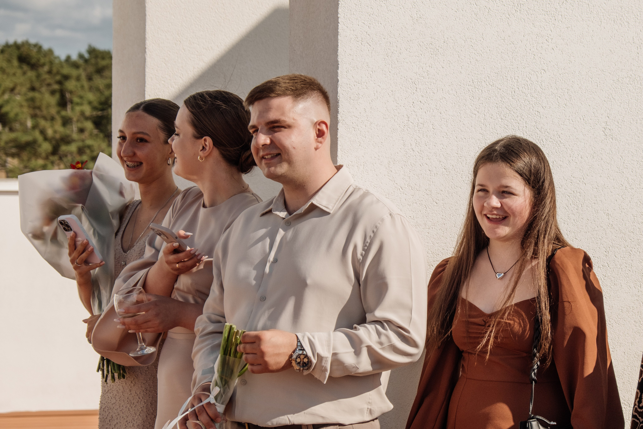 Свадебный ретопртаж. Профессиональная фотосъемка в Крыму. Натуральные эмоции и живые кадры. Забронируйте дату прямо сейчас!