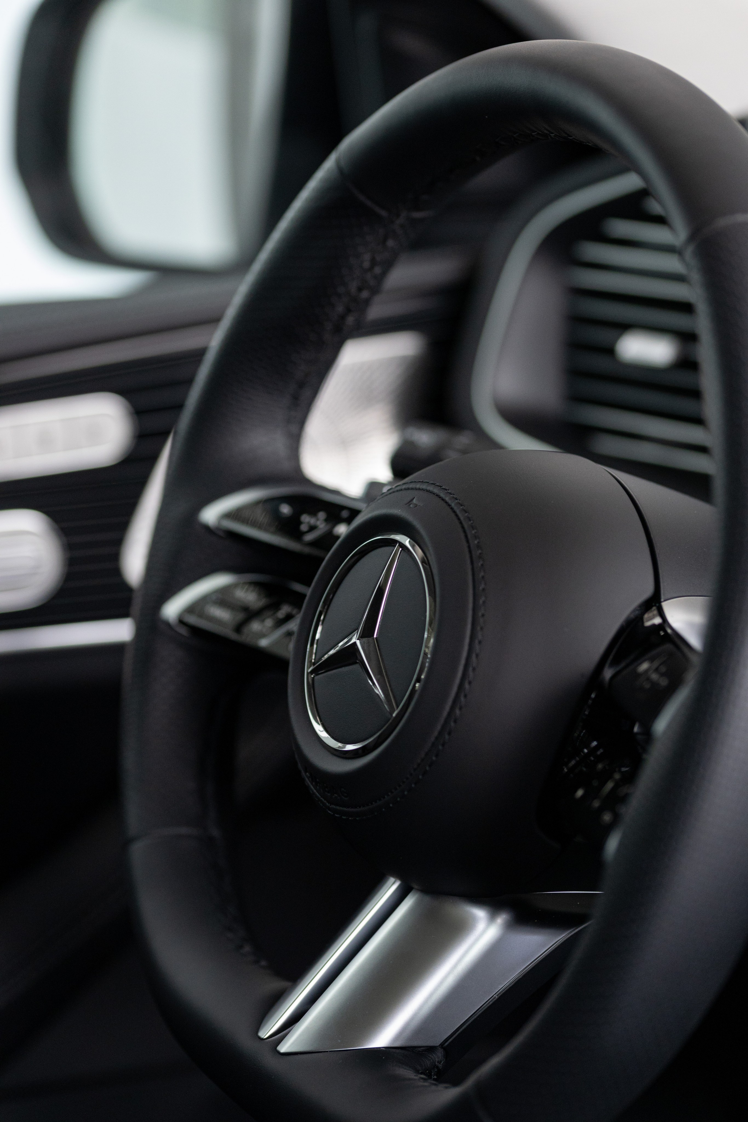 Автомобили Mercedes Benz. Коммерческий фотограф в Алматы Марина Милис. Съёмка для брендов, компаний и проектов