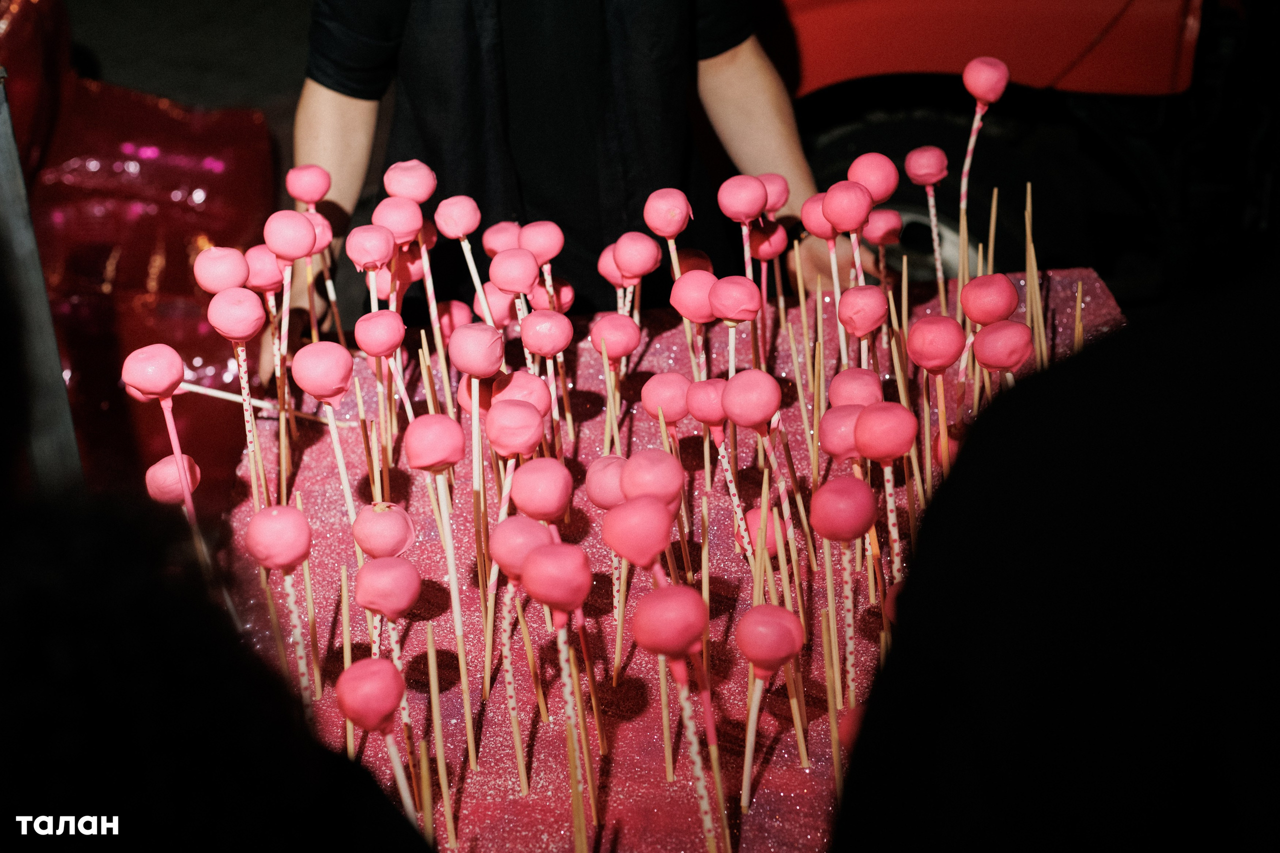 ВИНОТЕКА [бар+магаз] — BIRTHDAY PARTY. СВОИ. ФОТООТЧЕТЫ-СОБЫТИЯ-МЕСТА