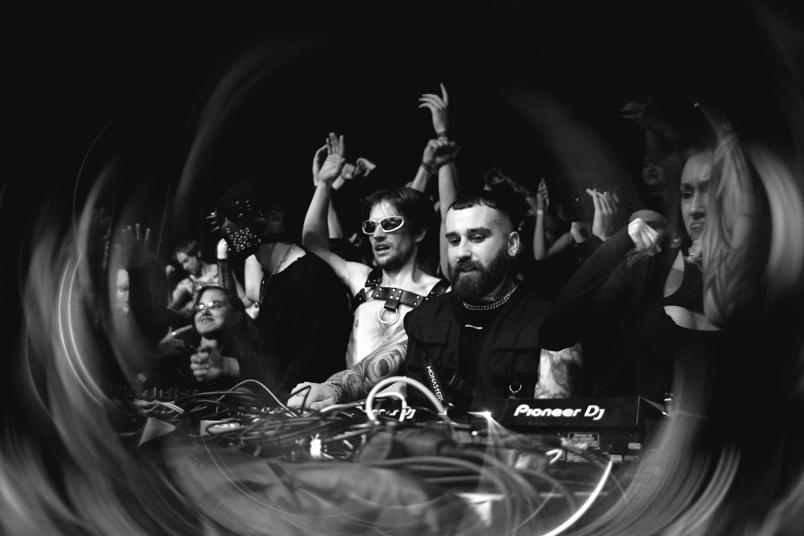 Monasterio. Санкт-Петербург. 8/11/2025. Репортажный фотограф в Санкт-Петербурге Даниил Могута