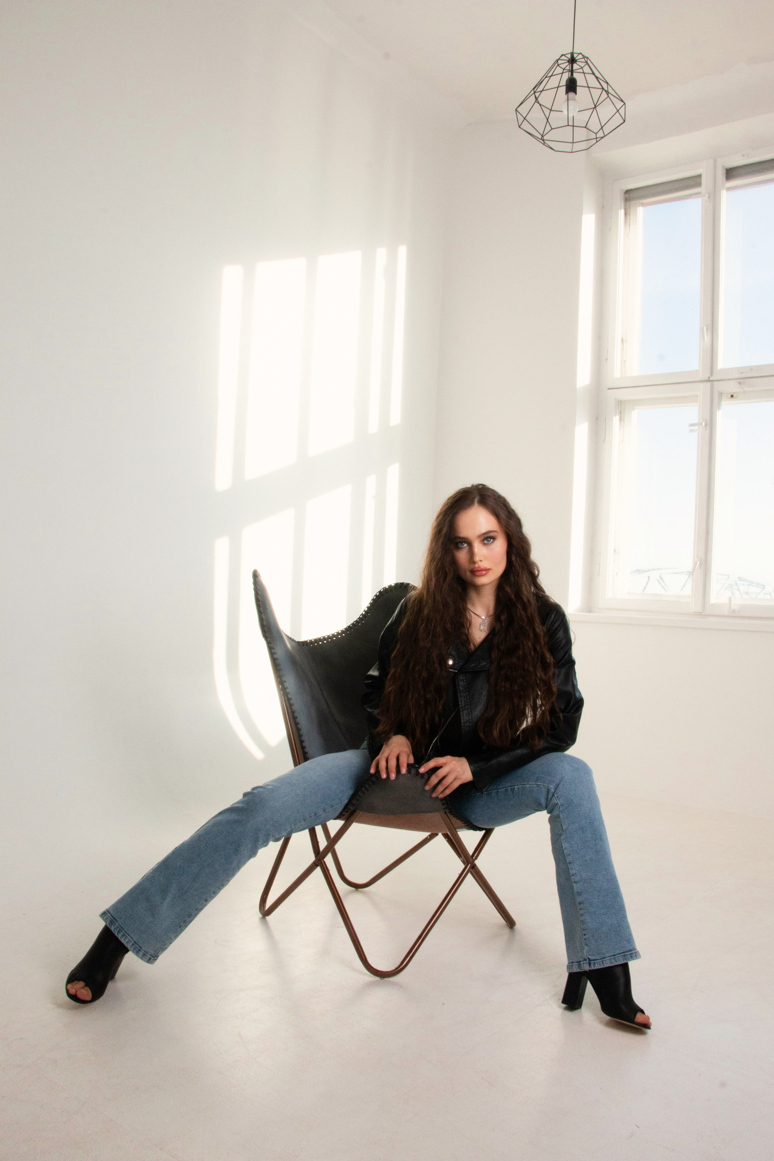 Алина. Бережно сохраняю ваши чувства и истории на своих фотографиях