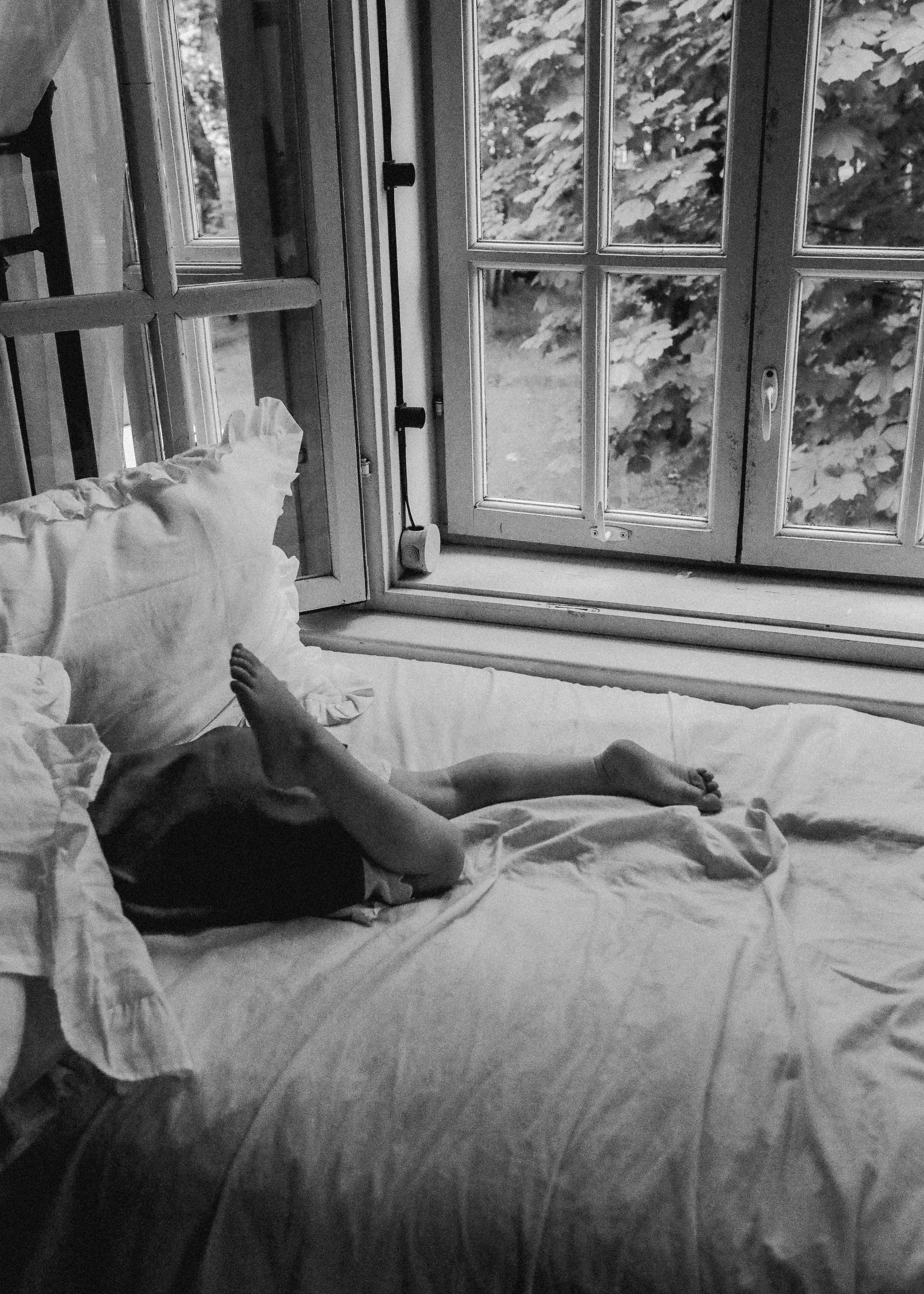 Пионы на балконе