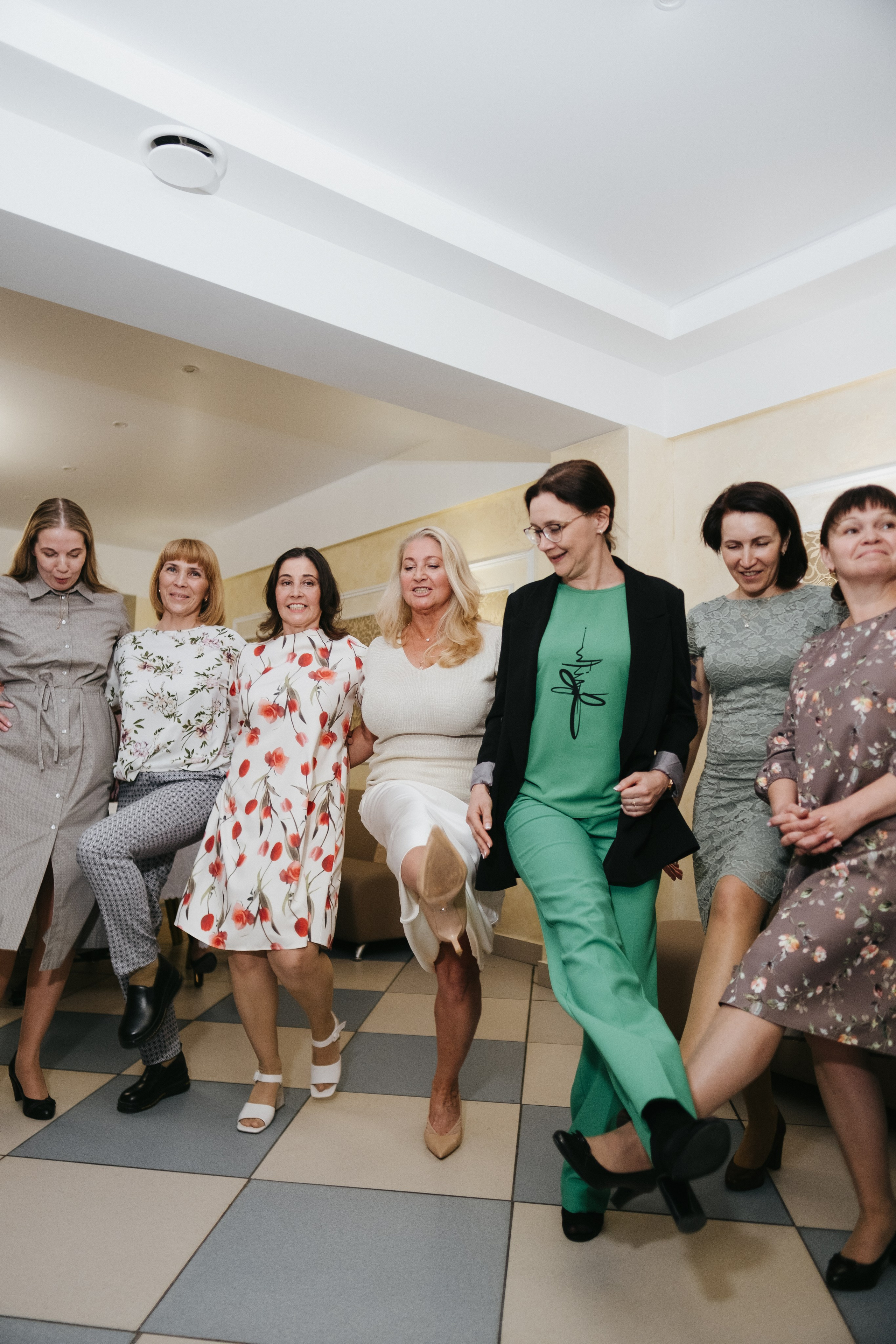 Выпускной 11 класс школы № 30. Свадебный и репортажной фотограф Денис Ожигин в Краснодаре и Краснодарском крае