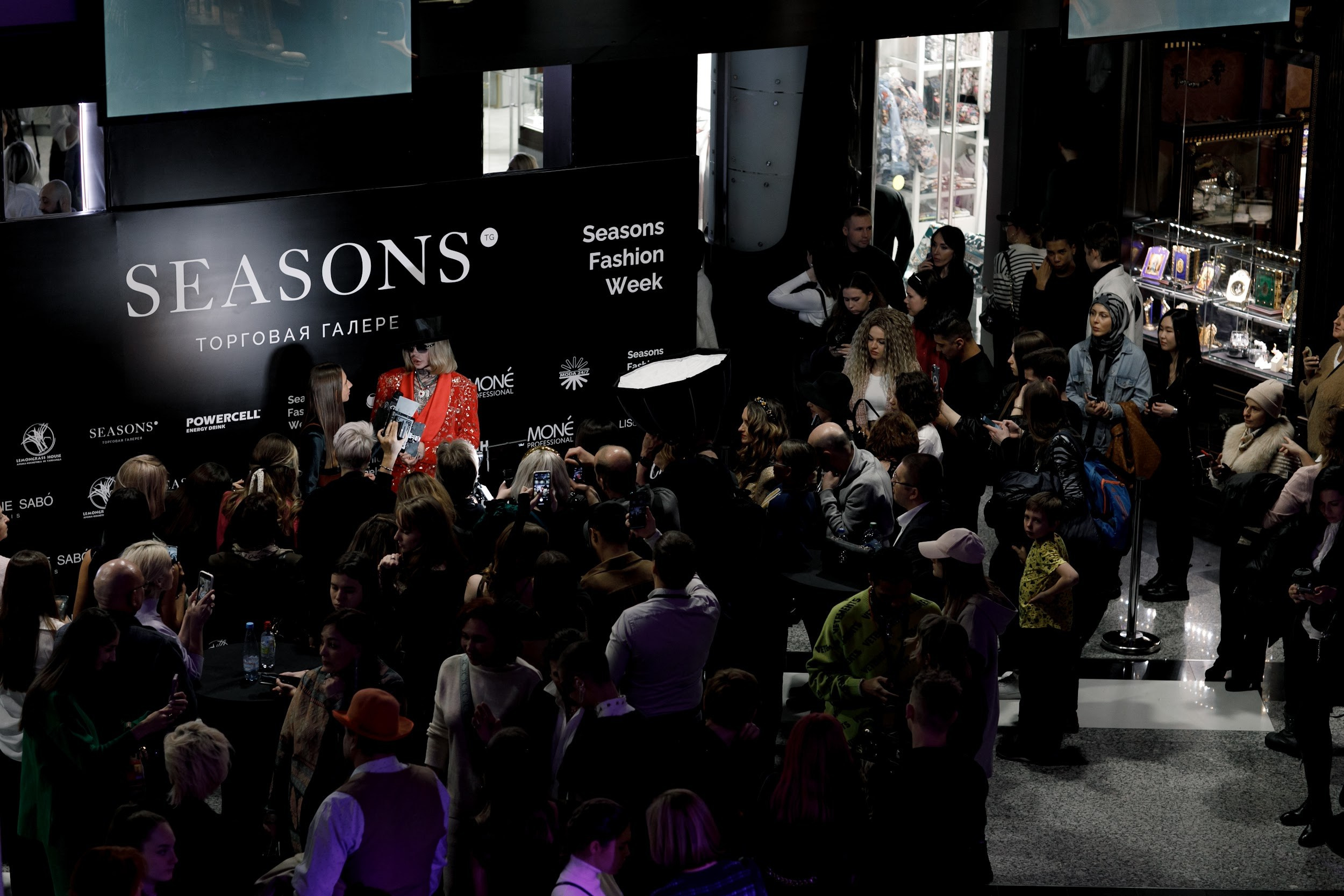 SFW. Любовь Чуляева — свадебный фотограф в Москве и Европе