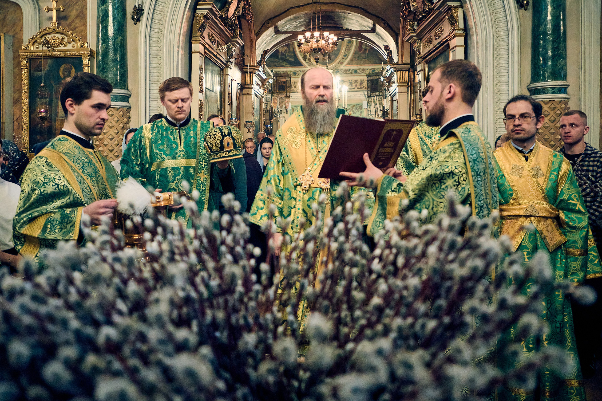 ВСЕНОЩНАЯ НА ВЕРБНОЕ ВОСКРЕСЕНИЕ. DMITRY MOISEENKO — фотограф, художник, топ-стилист