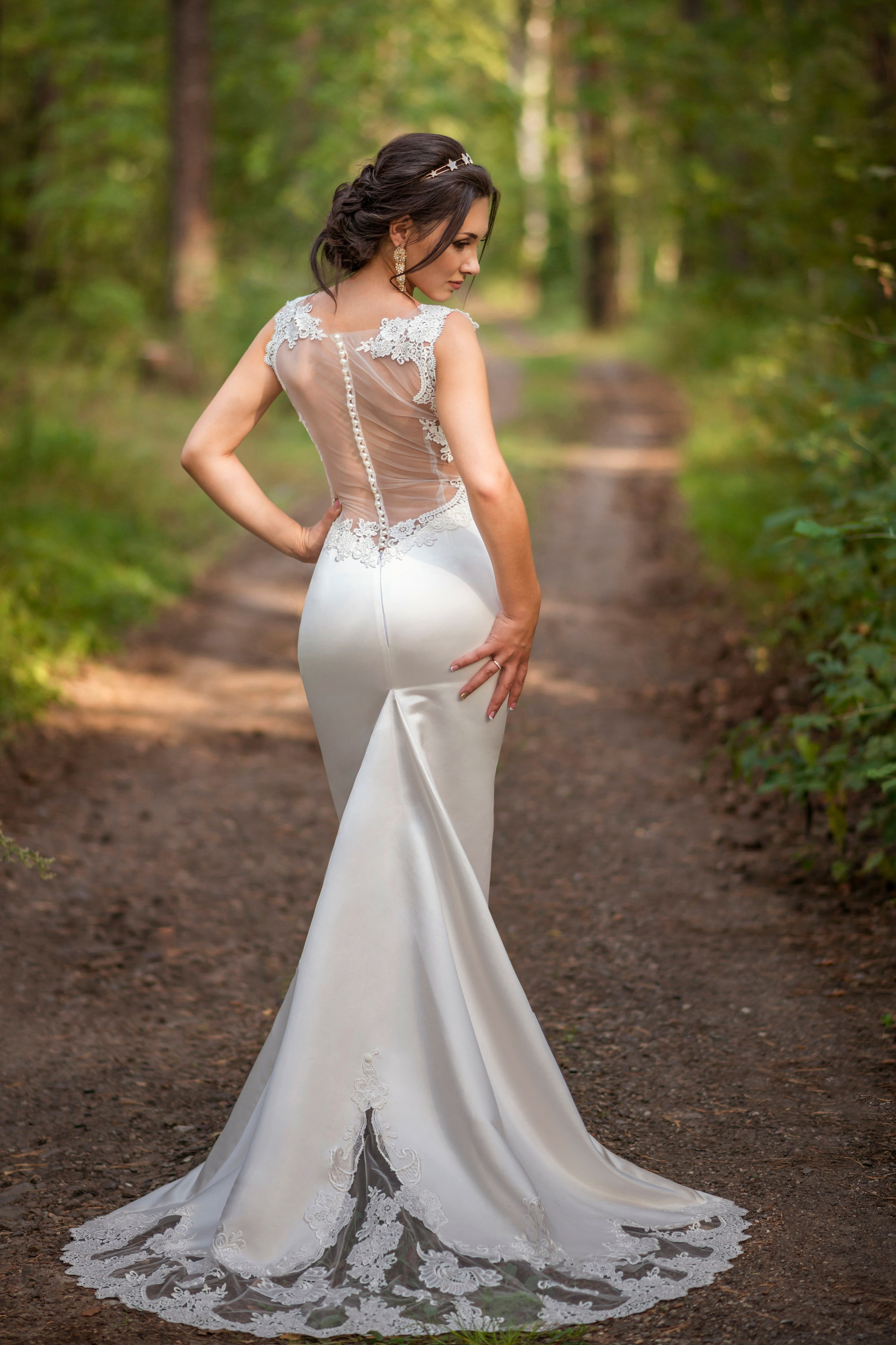 Свадебная Фотосессия в г. казани | Фотограф на Свадьбу в г. Казани Фотограф Садег Азарми тел. +79172288430 ✔ Сборы невесты и жениха✔ Утро невесты (детали, эмоции, подготовка)✔ Репортажная съёмка ЗАГСа и выездной регистрации✔ Свадебная прогулка✔ Фотосъёмка банкета и вечеринки✔ Креативные и тематические свадьбы✔ Свадьба на природе (лайфстайл)✔ Девичники и мальчишники