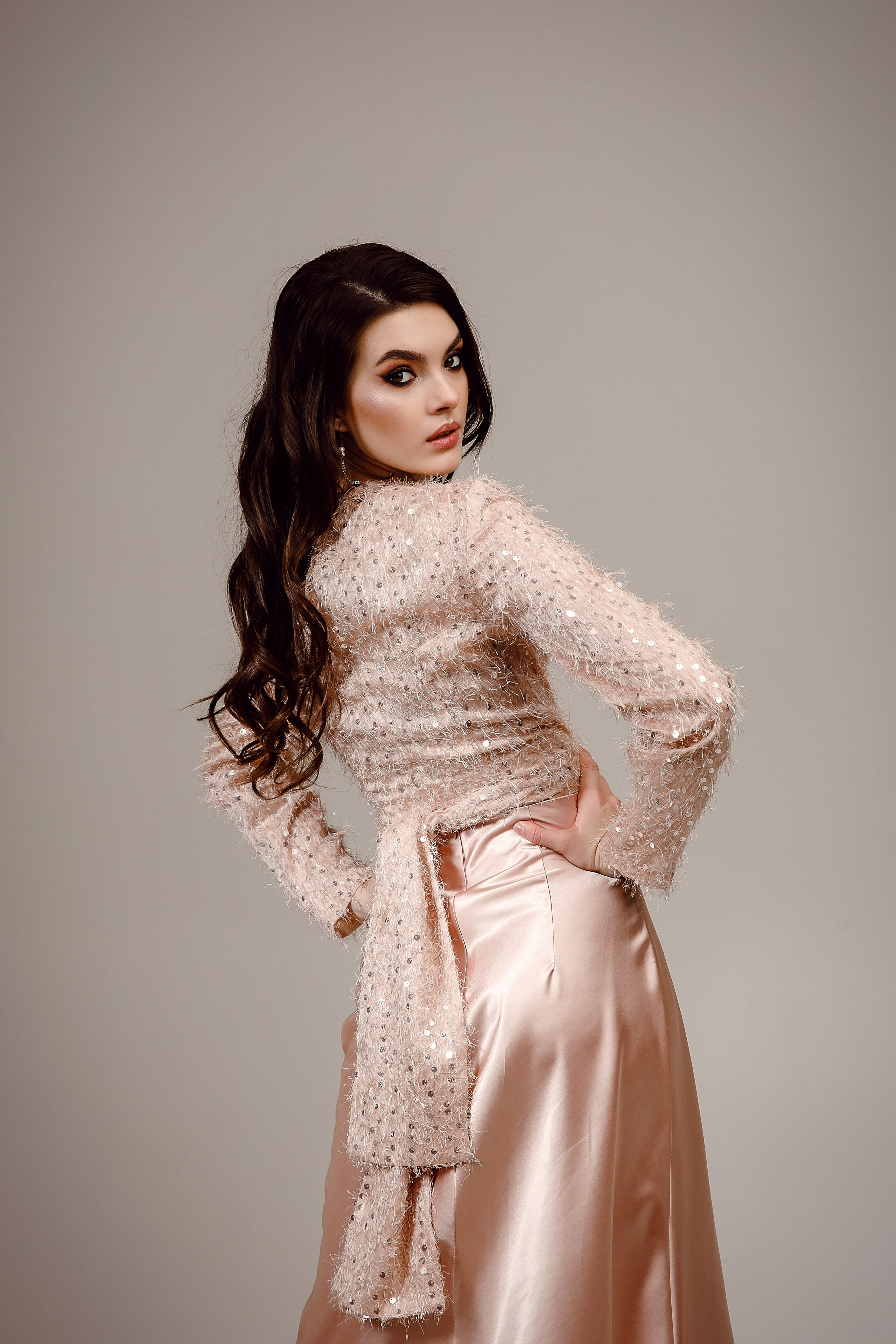 Даша.Съёмка на циклораме. Свадебный и семейный фотограф Татьяна Ласкина в Великом Новгороде