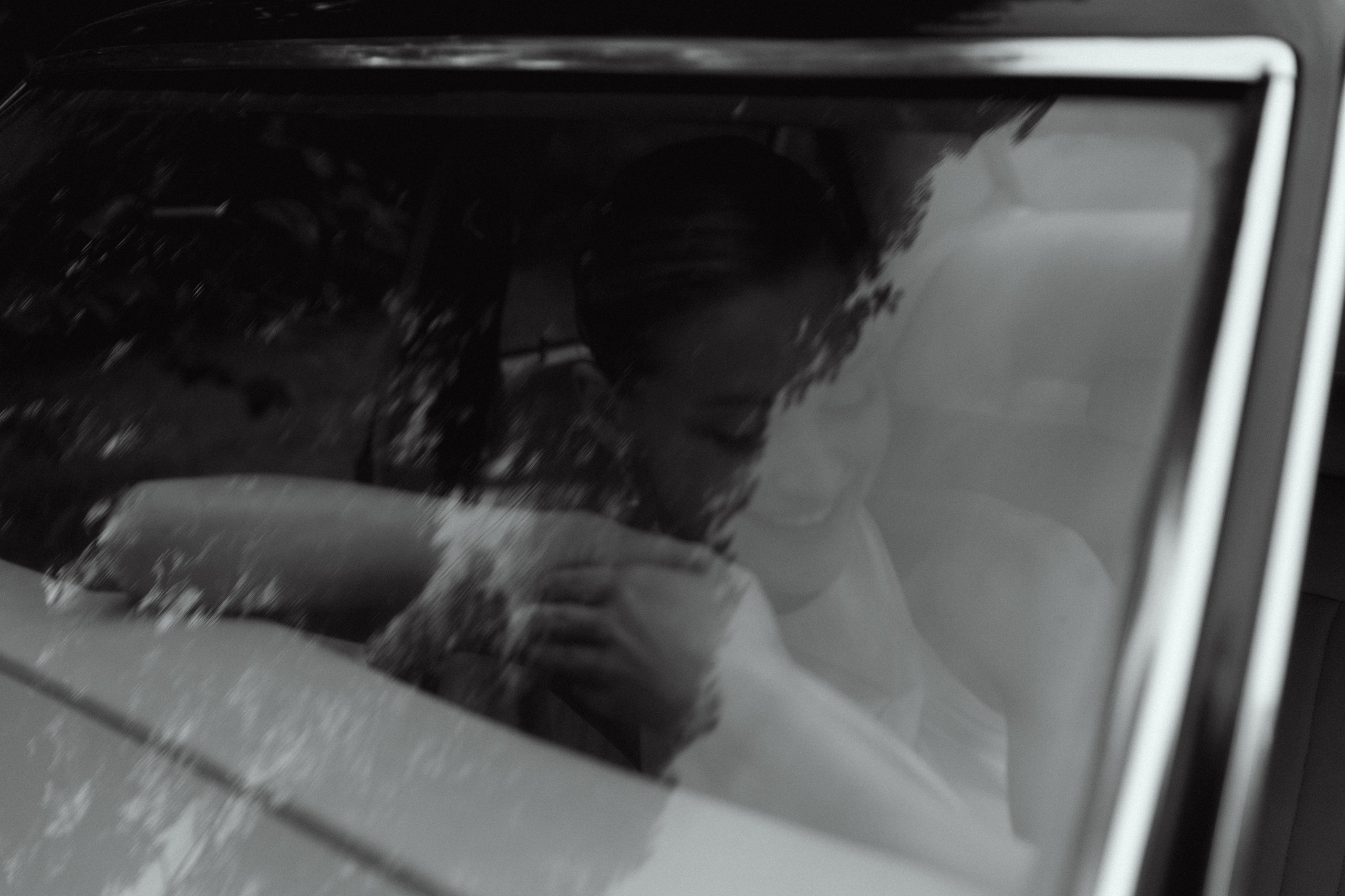 Свадебная фотосессия с ретро-автомобилем. Свадебный фотограф Москва Павел Фетисов