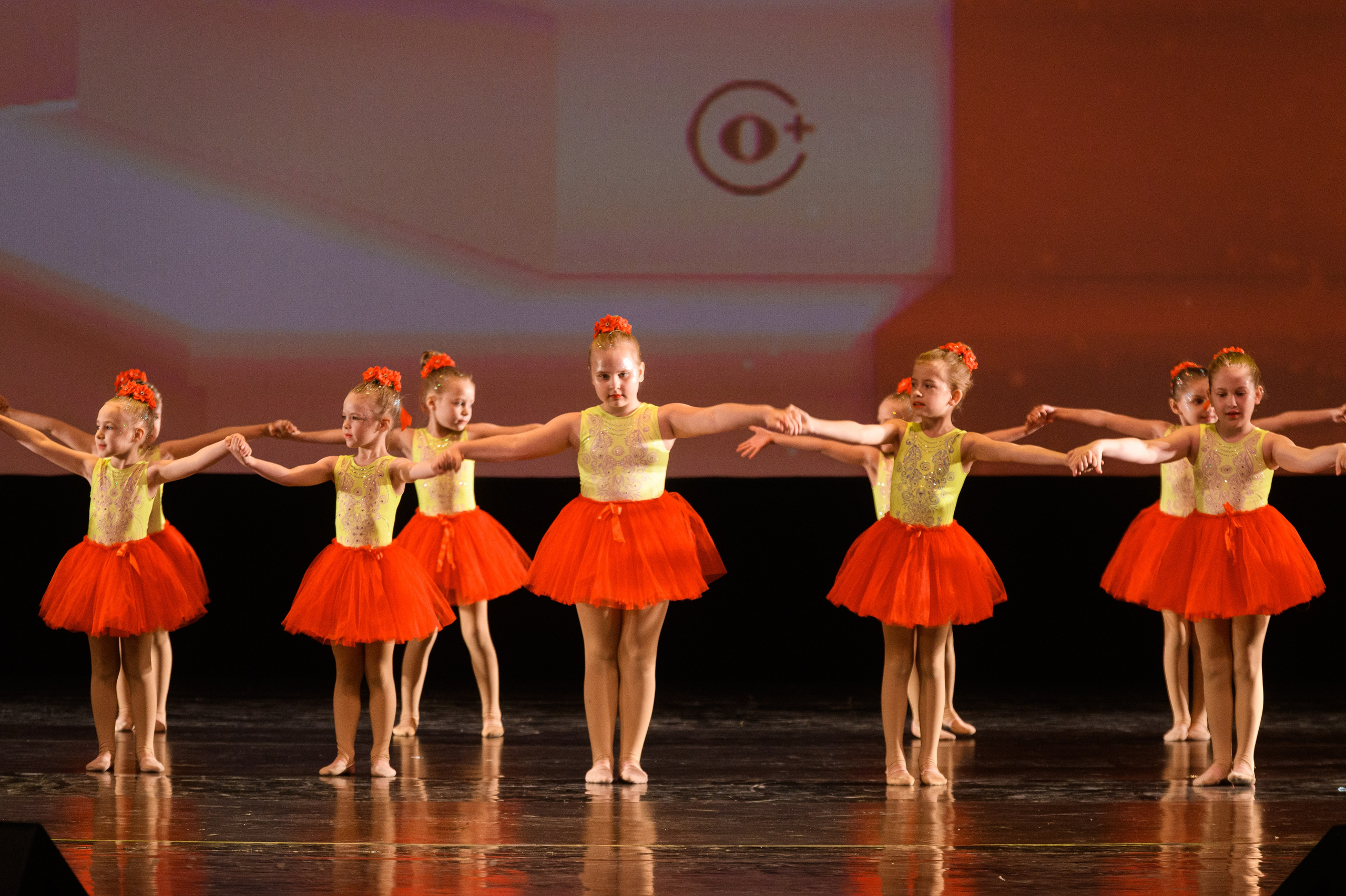 23 апреля, часть 1, БКЗ Октябрьский, г. Санкт-Петербург. Золотое яблочко