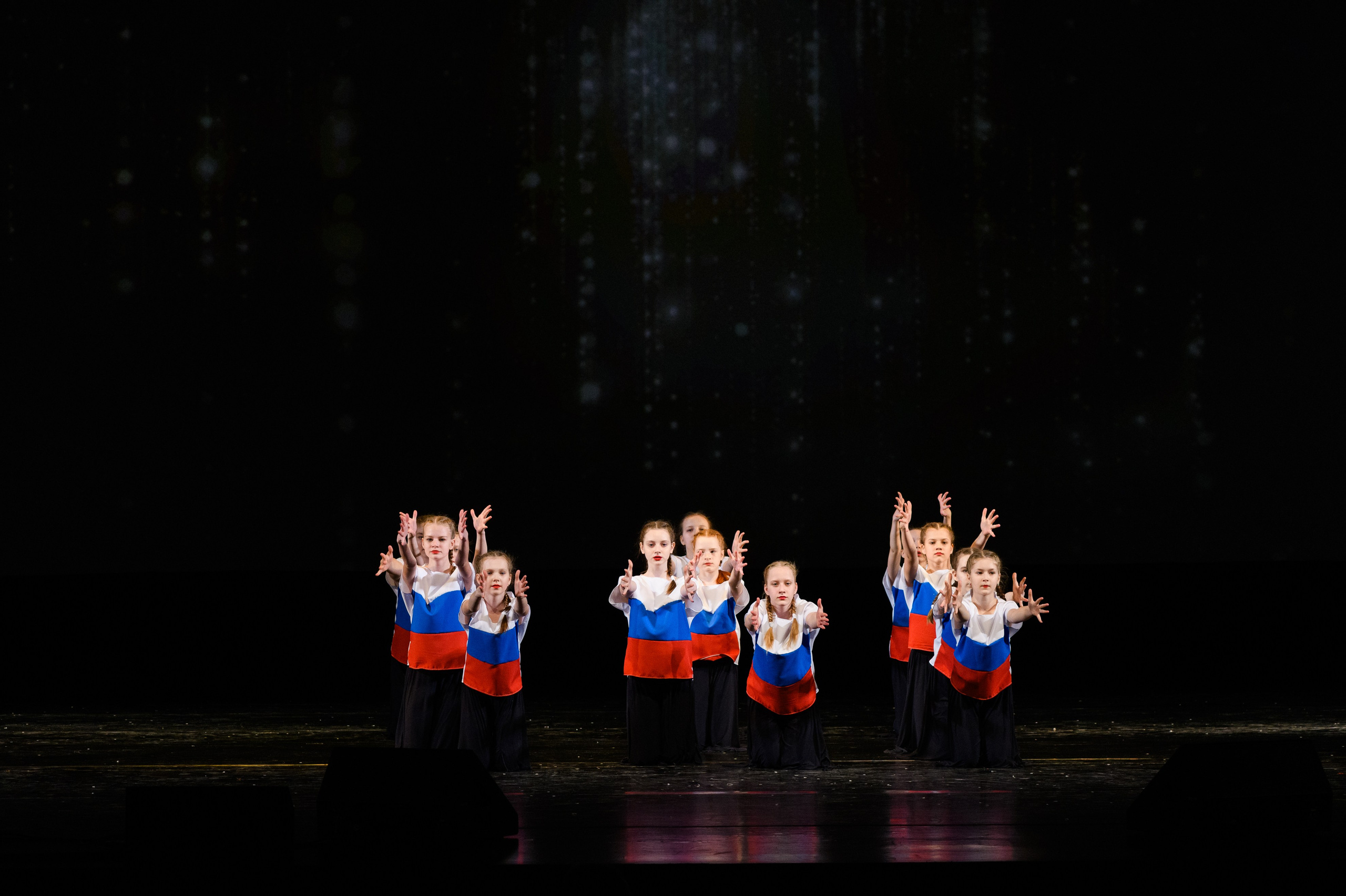 23 апреля, часть 2, БКЗ Октябрьский, г. Санкт-Петербург. Золотое яблочко