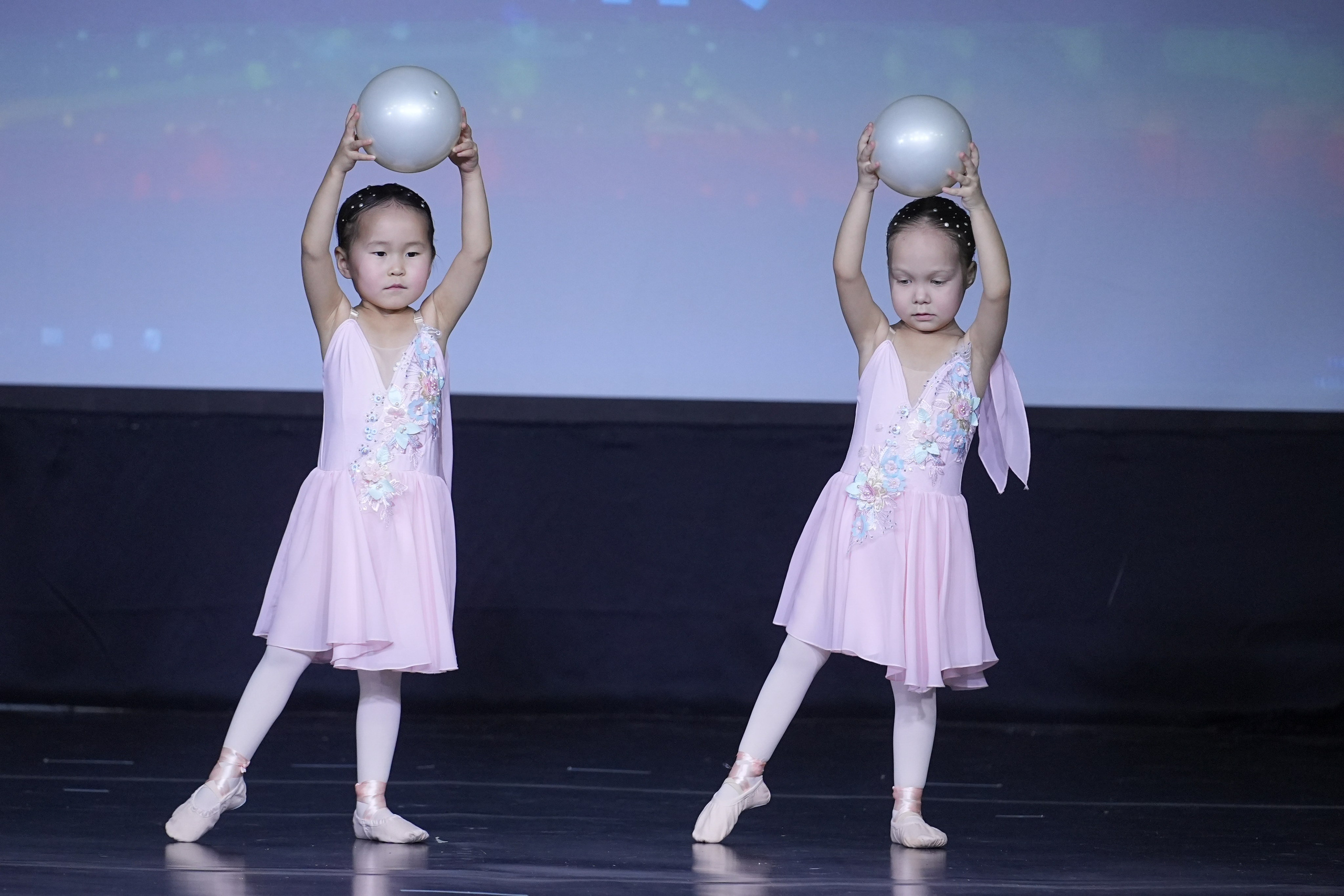 14 февраля, г. Москва. Золотое яблочко